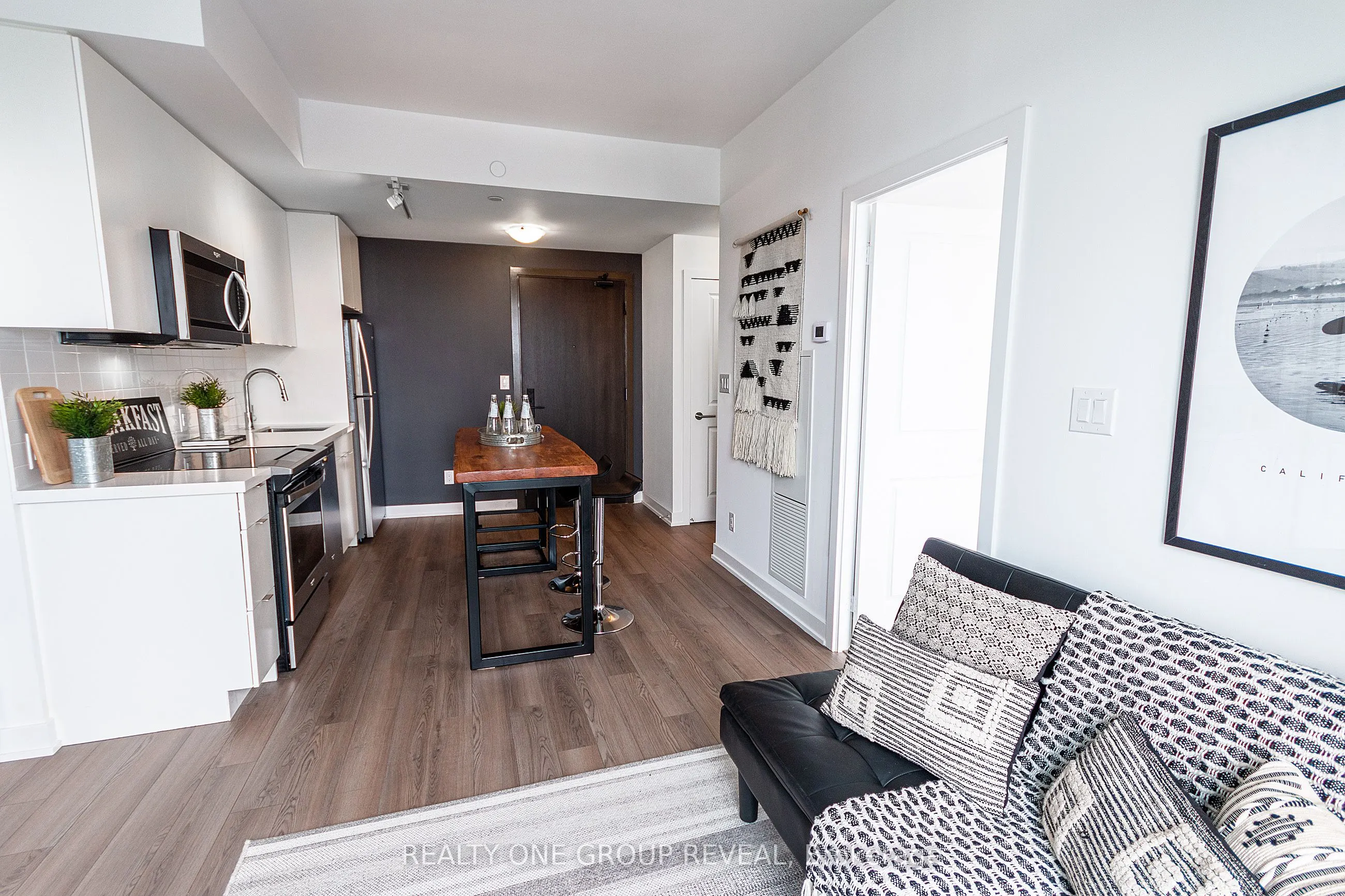 2799 Kingston Road, #913