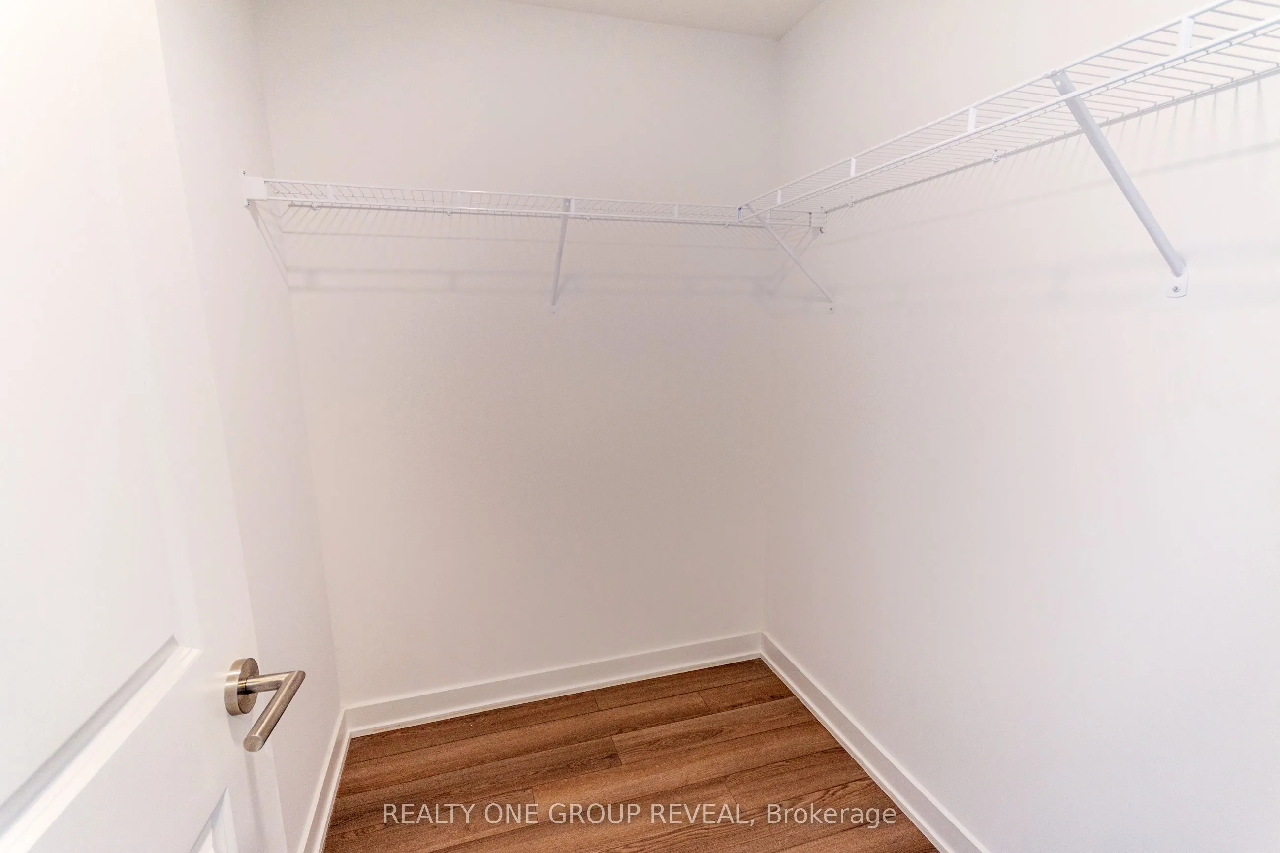 2799 Kingston Road, #913