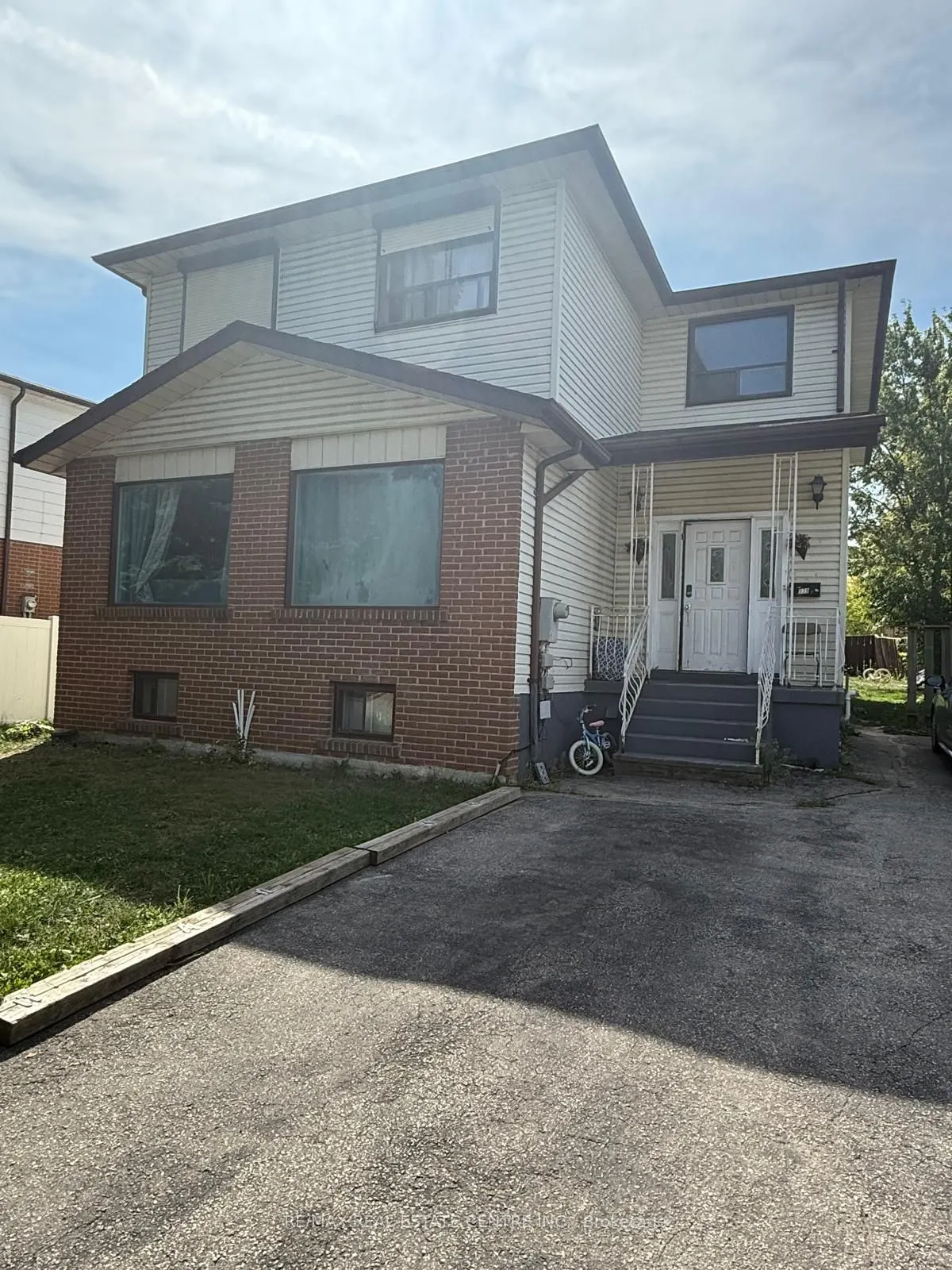 339 Burrows Hall Boulevard