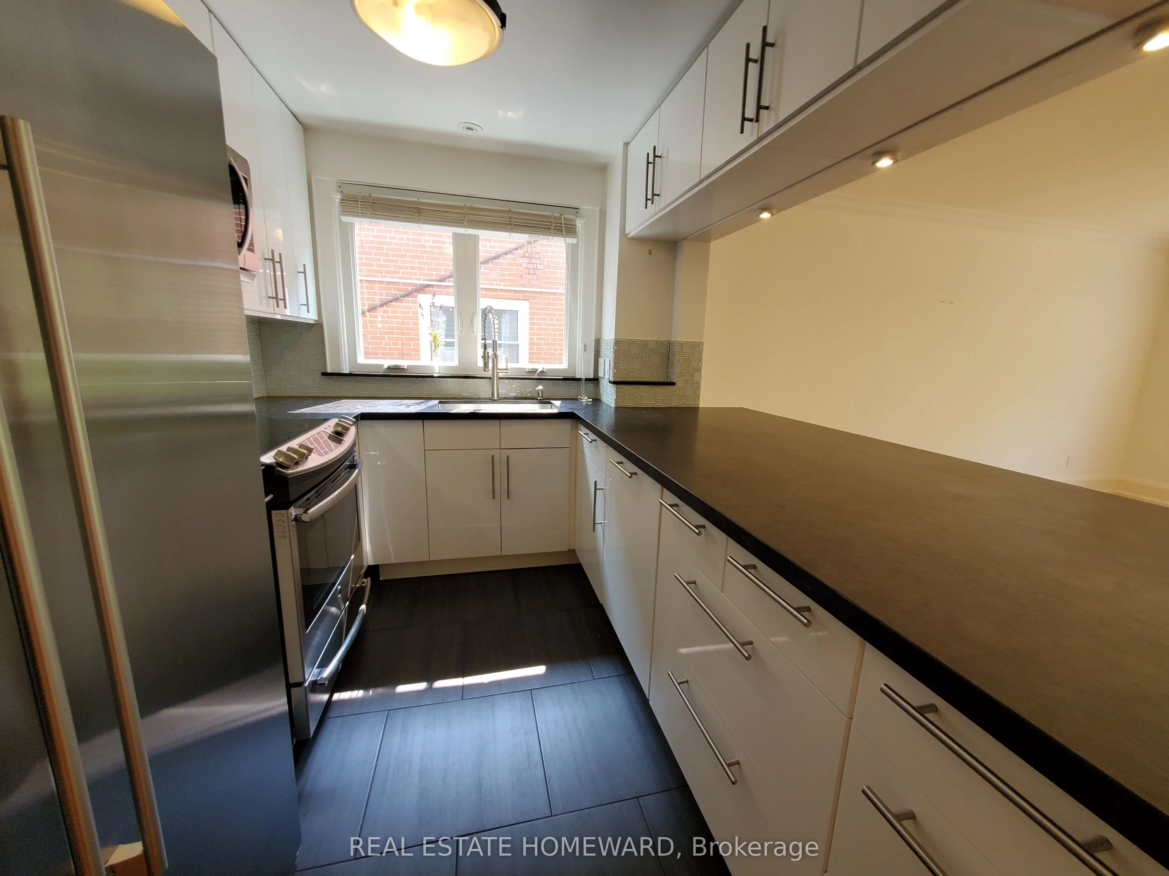 21 Love Crescent, #Main Floor