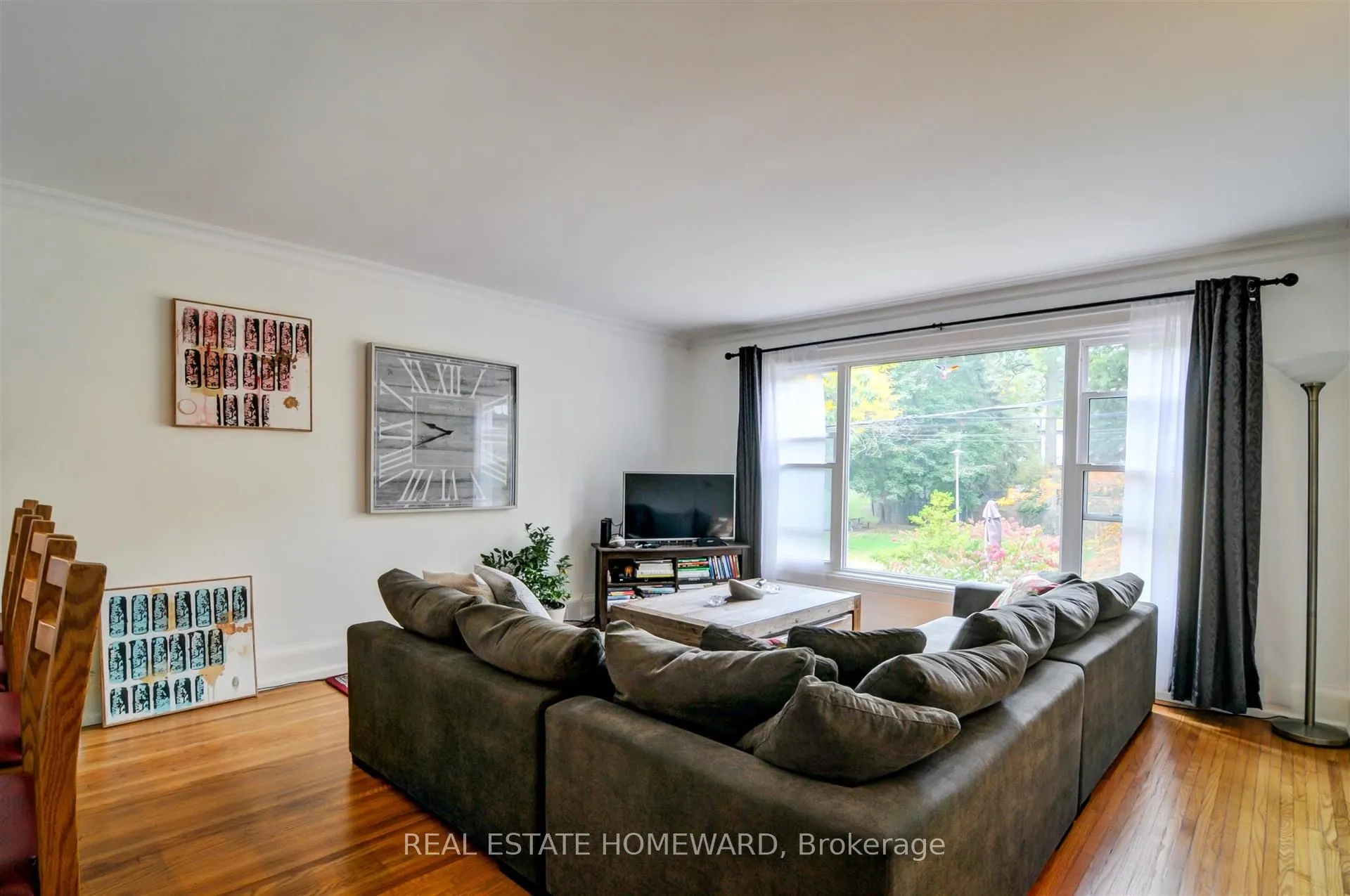 21 Love Crescent, #Main Floor