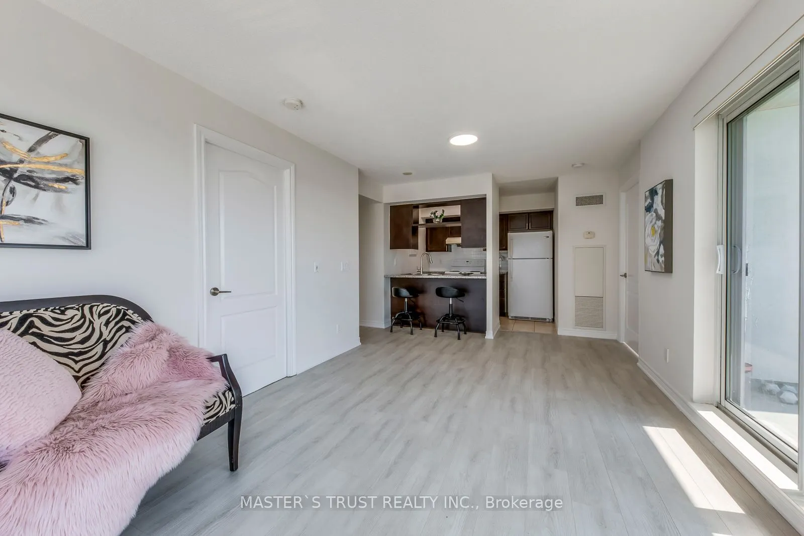 60 Town Centre Court, #1109