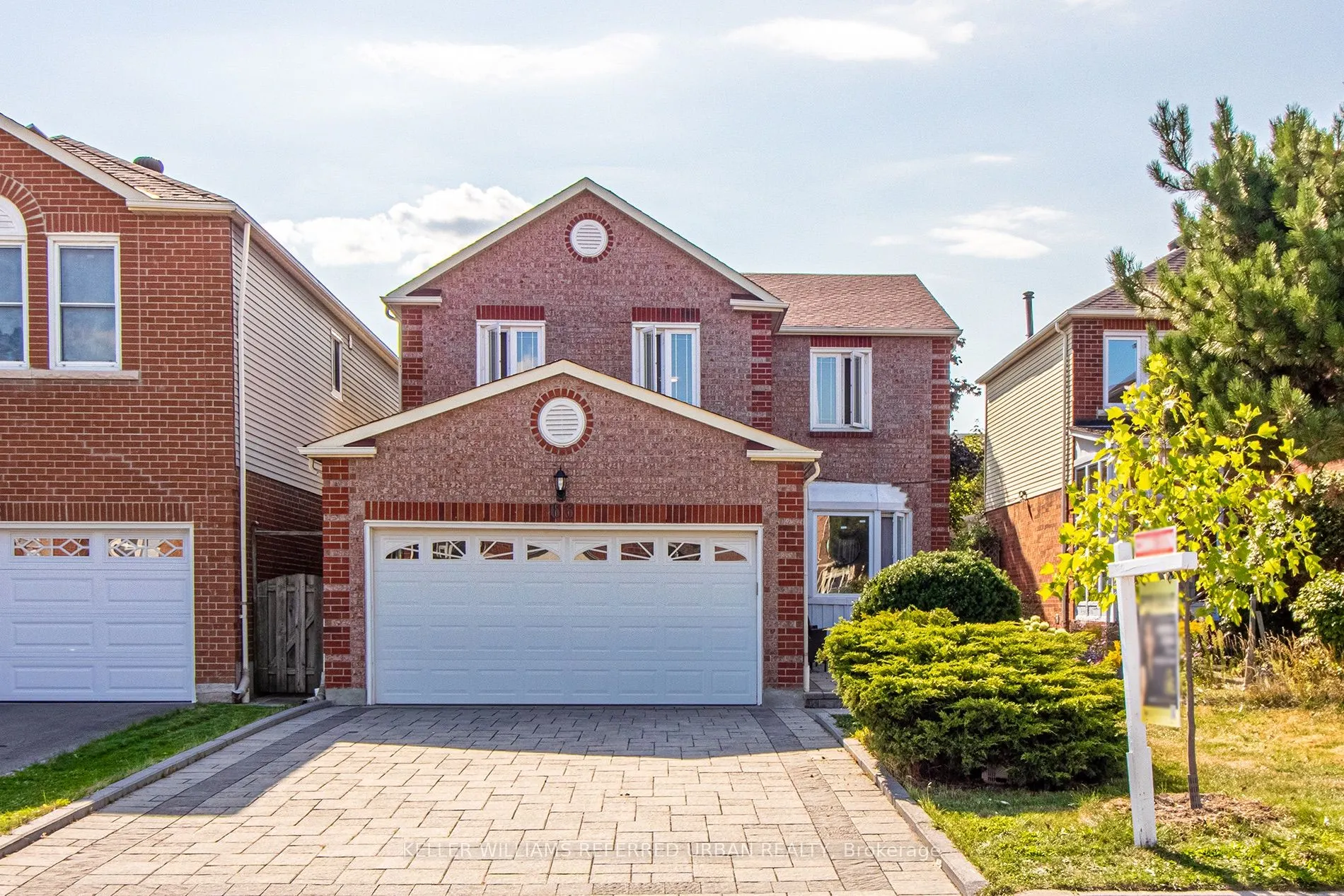 63 Holmbush Crescent