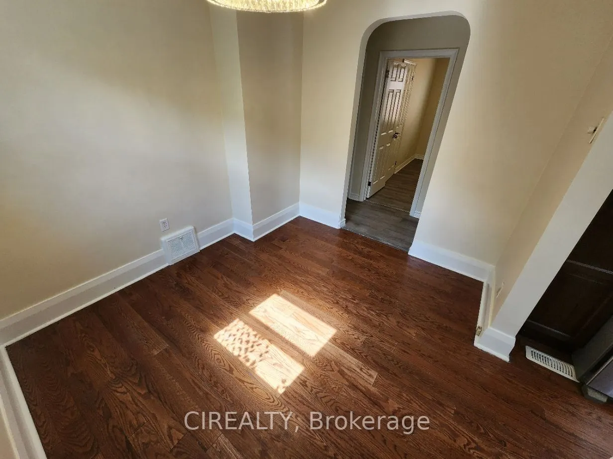 82 Lilian Drive