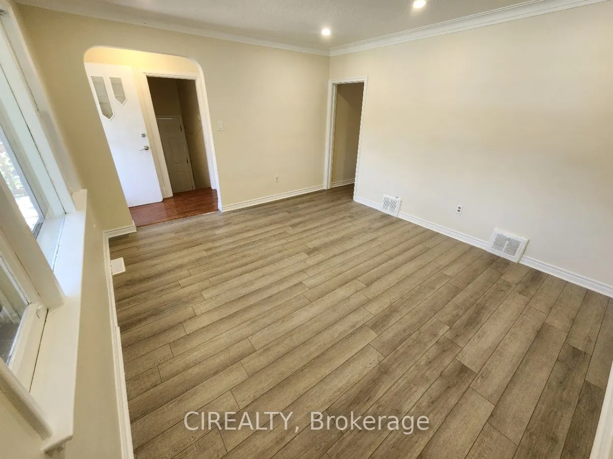 82 Lilian Drive