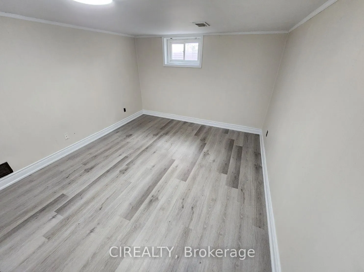 82 Lilian Drive