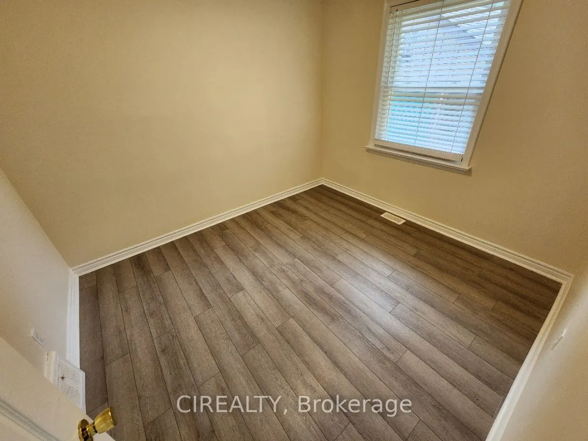 82 Lilian Drive