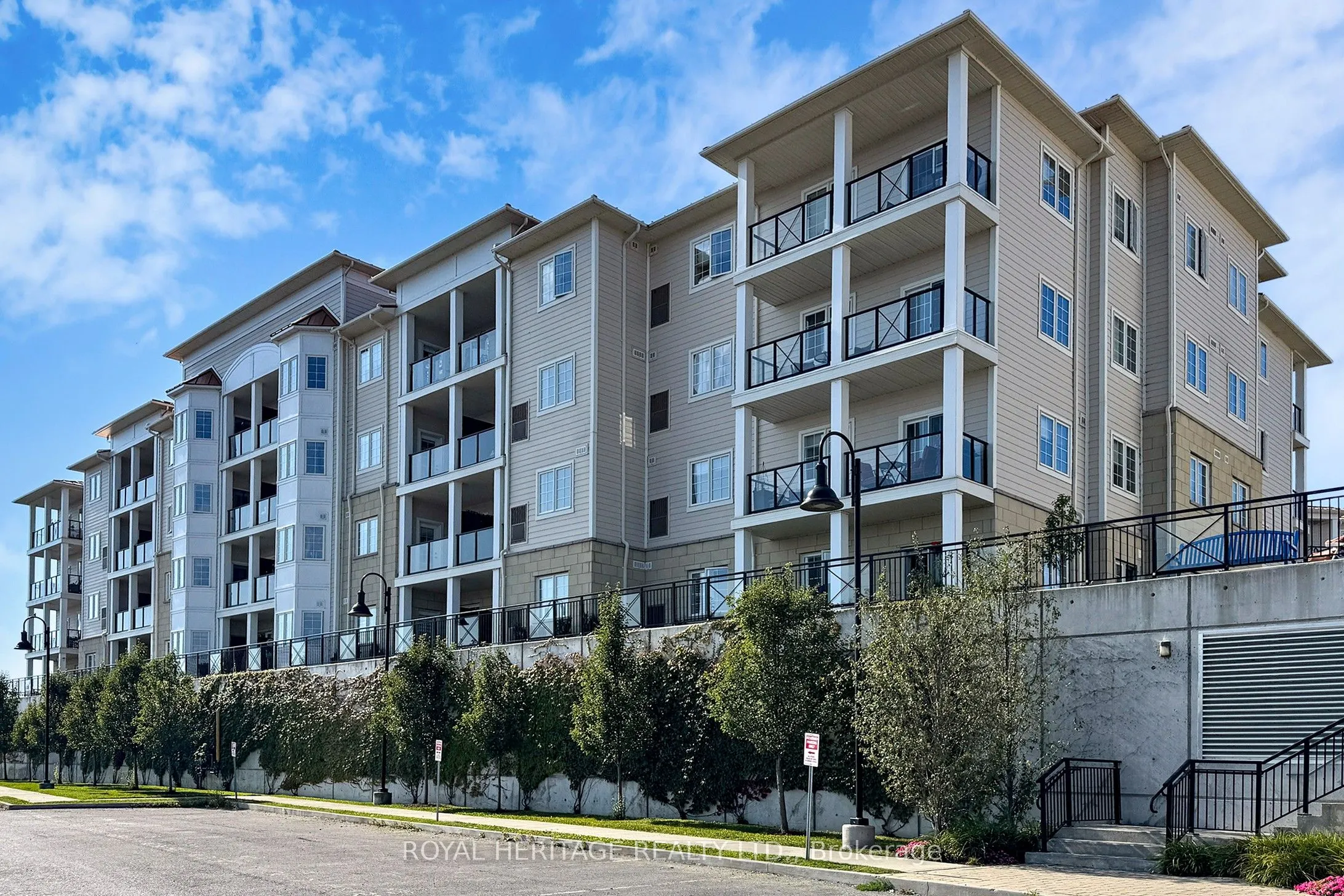 70 Shipway Avenue, #214