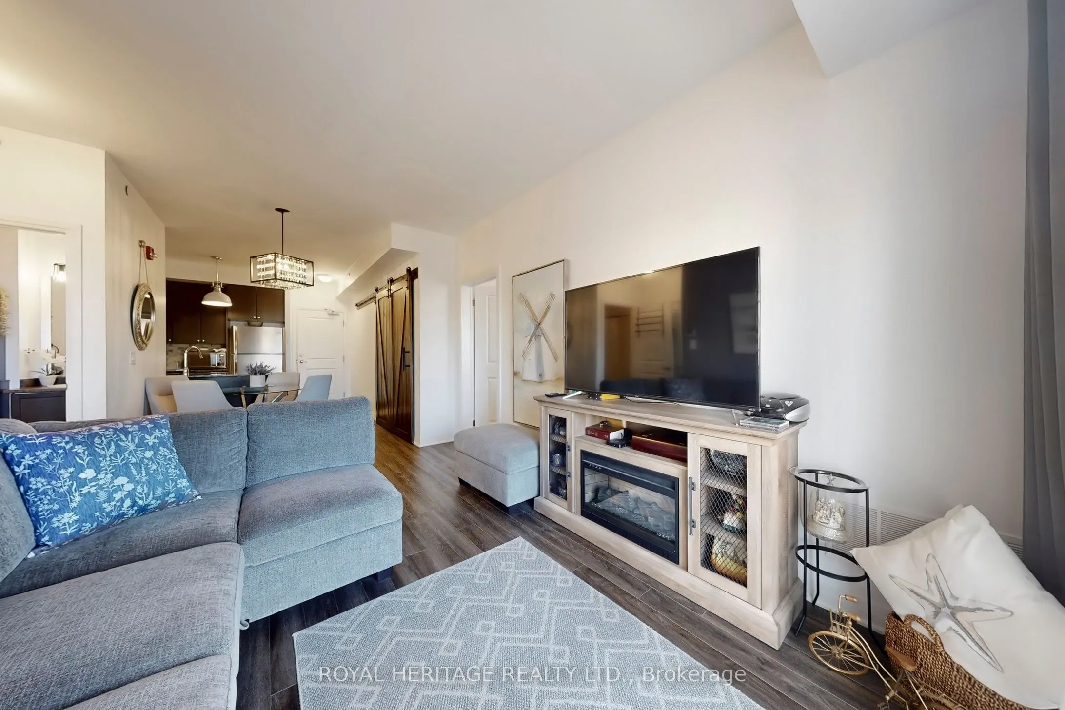70 Shipway Avenue, #214