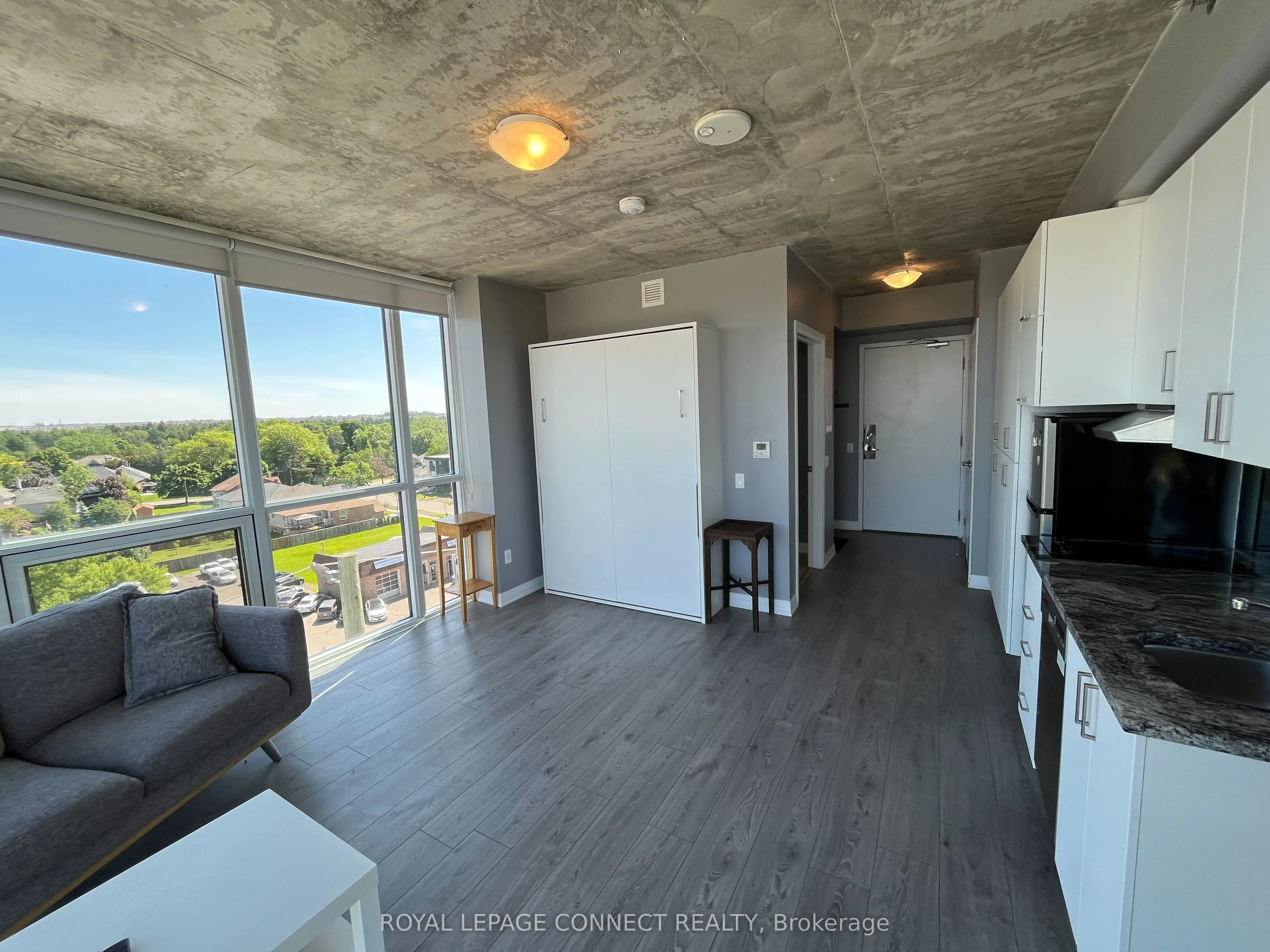 1900 Simcoe Street N, #731