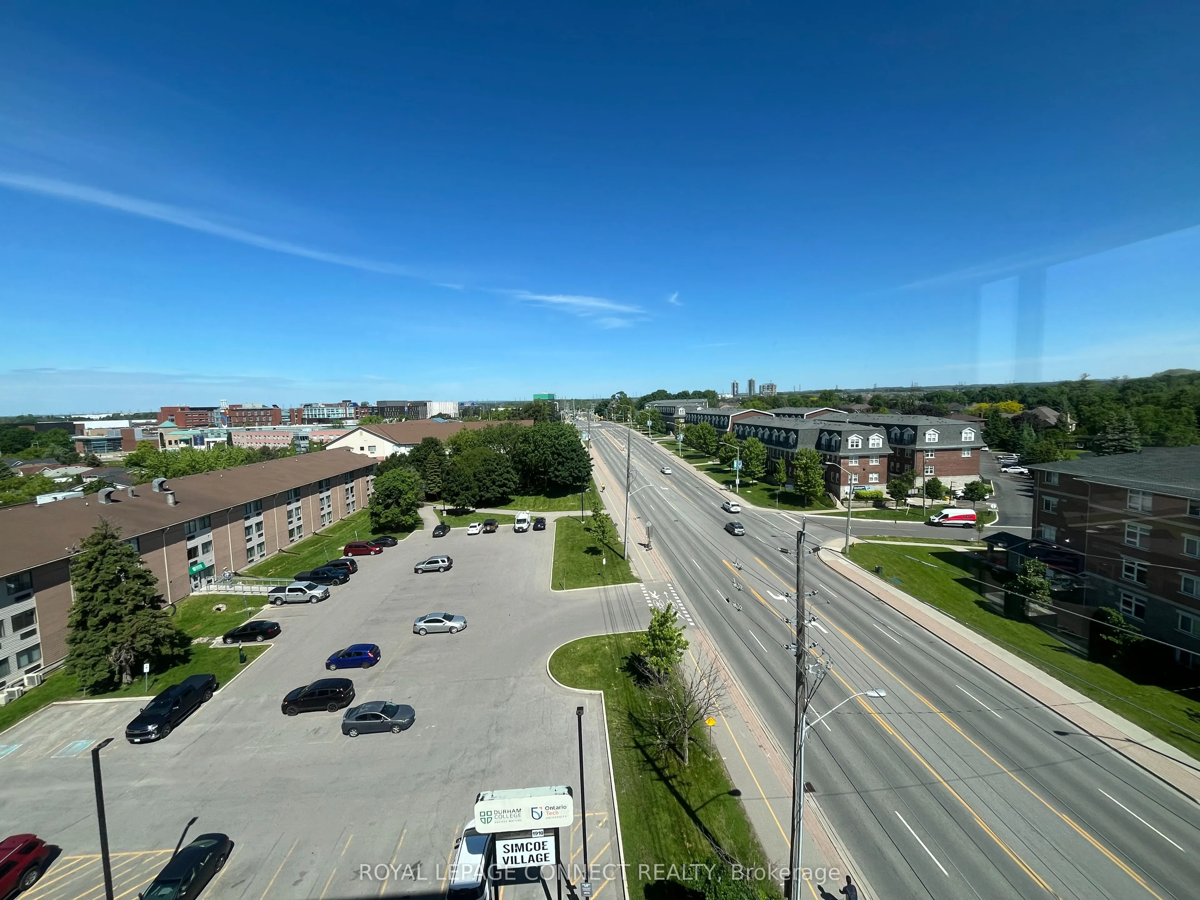 1900 Simcoe Street N, #731