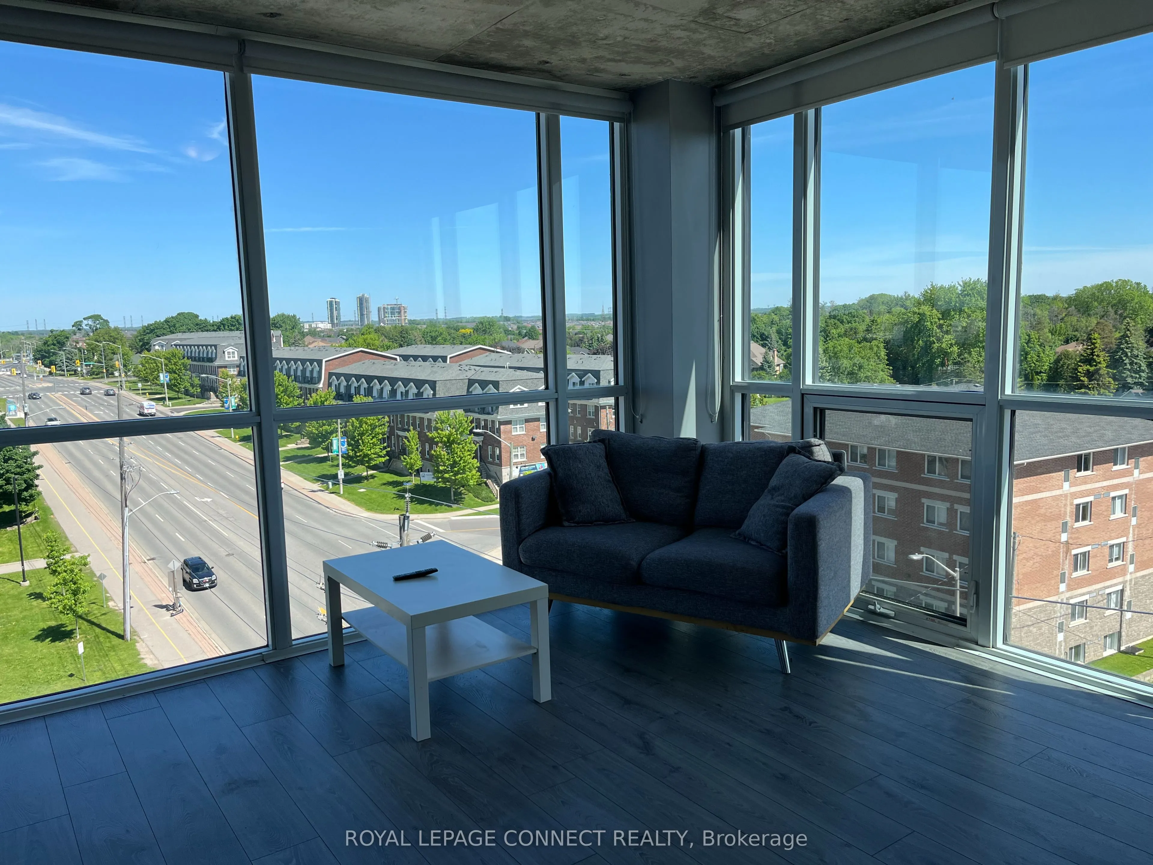 1900 Simcoe Street N, #731