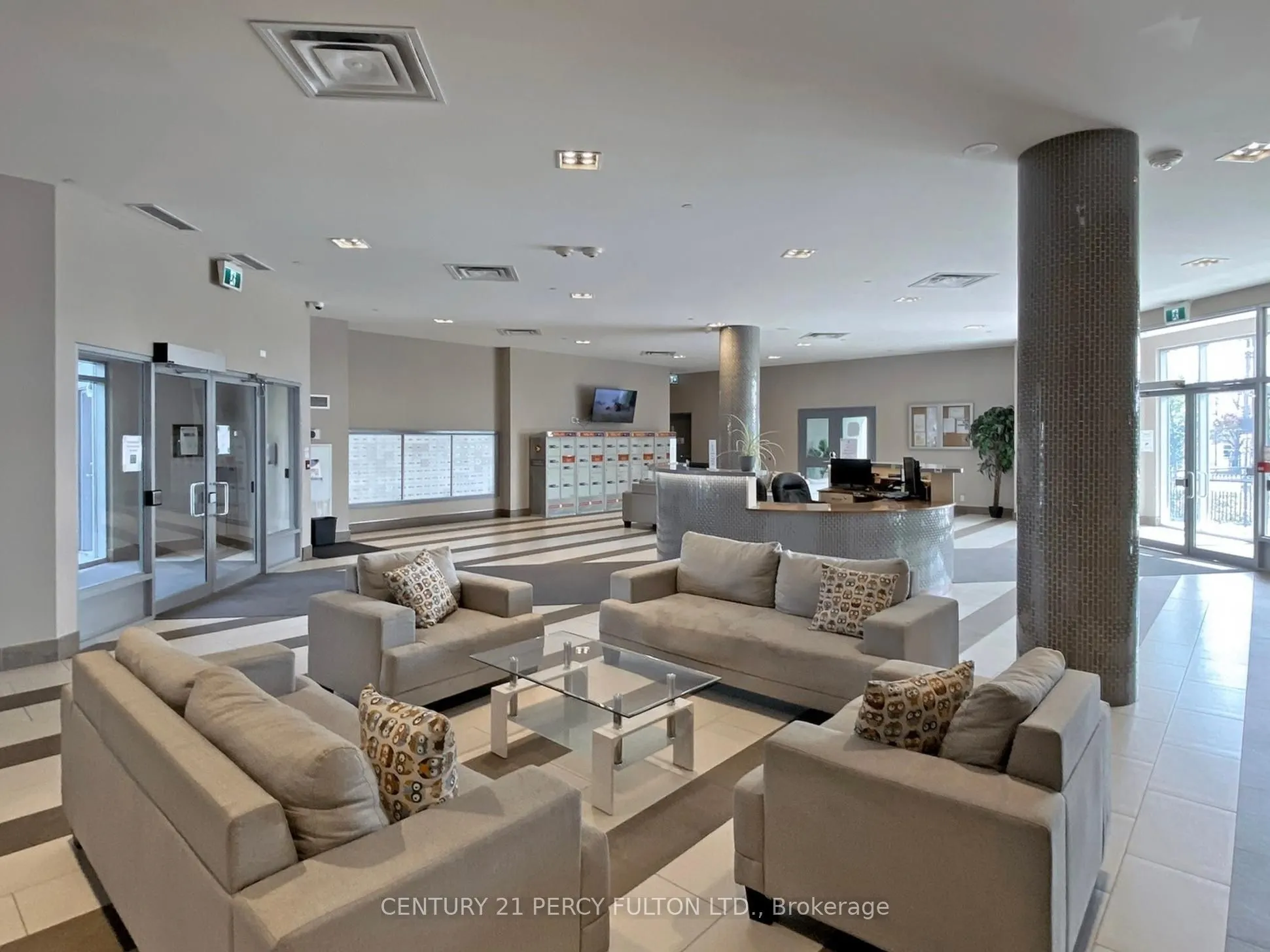 2152 Lawrence Avenue E, #1504