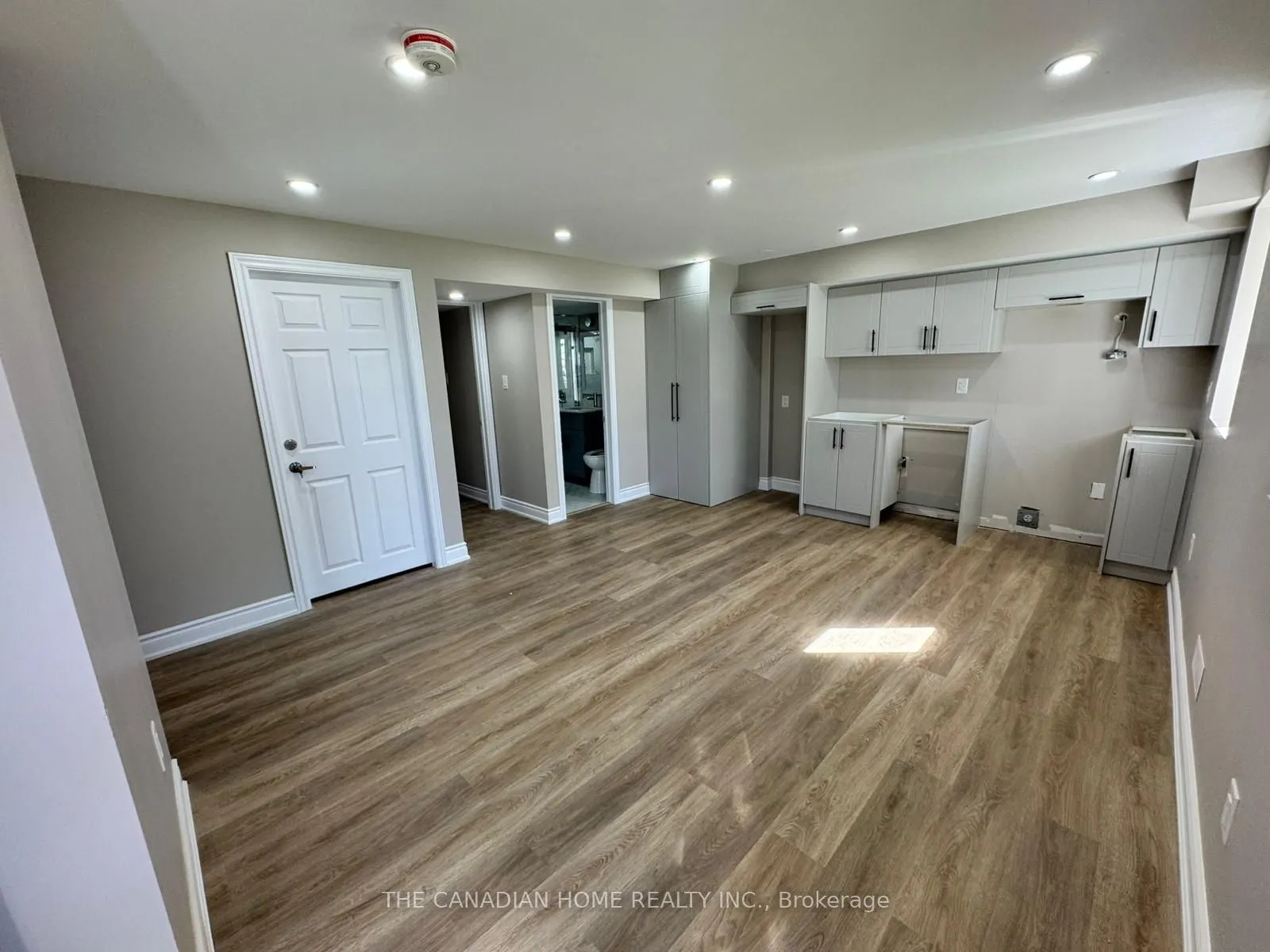 1175 Wilmington Avenue, #Basement