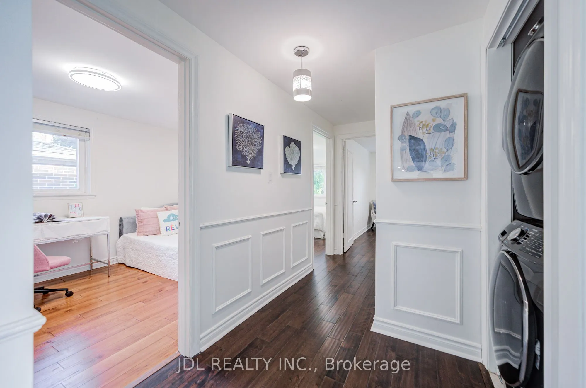 6 Norhead Avenue
