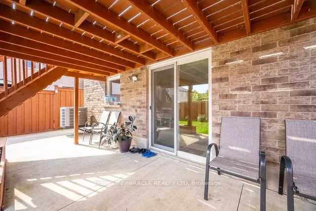 25 Luce Drive E