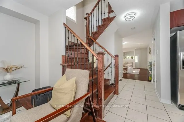 25 Luce Drive E