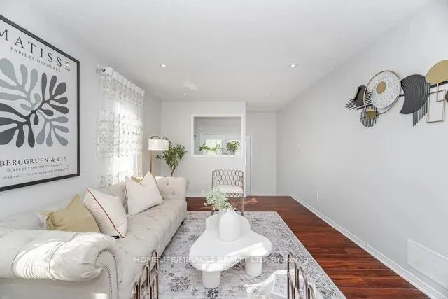 25 Luce Drive E