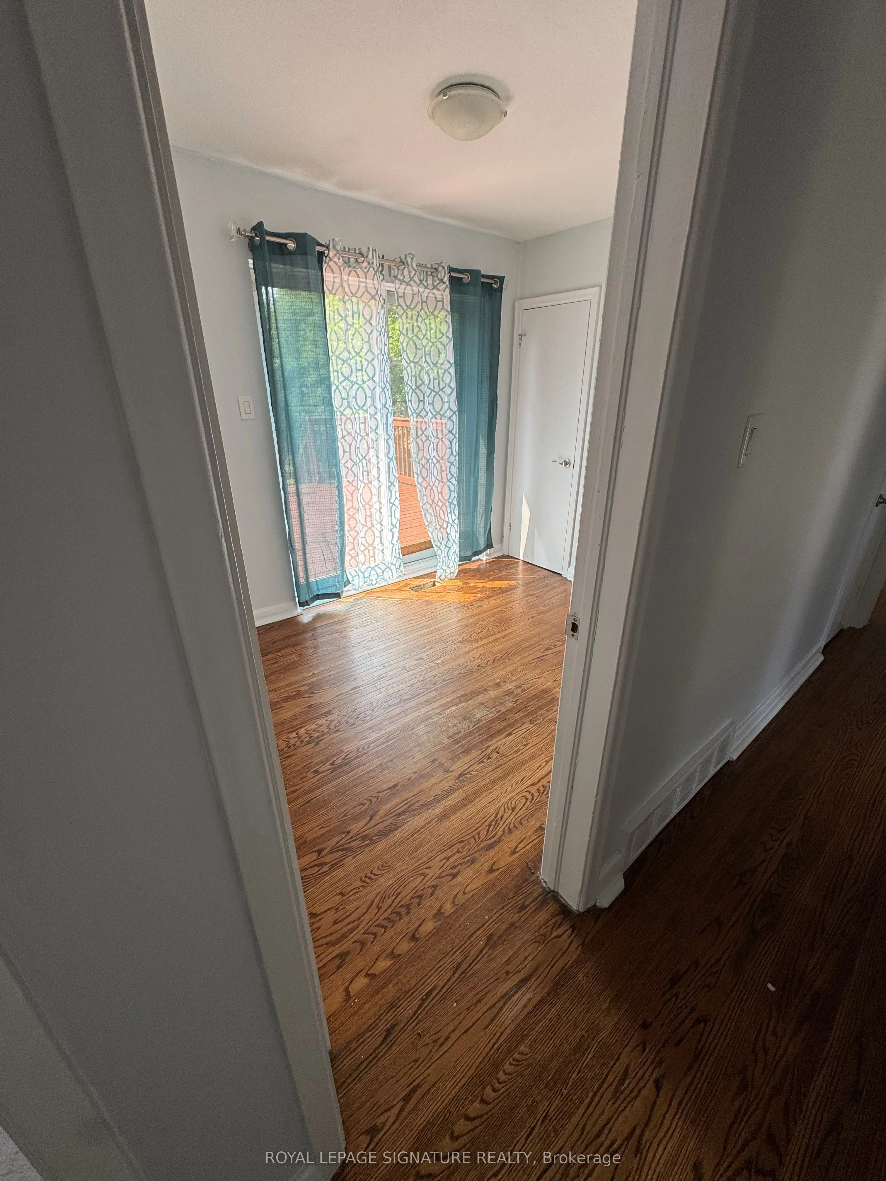 1292 Scugog Avenue