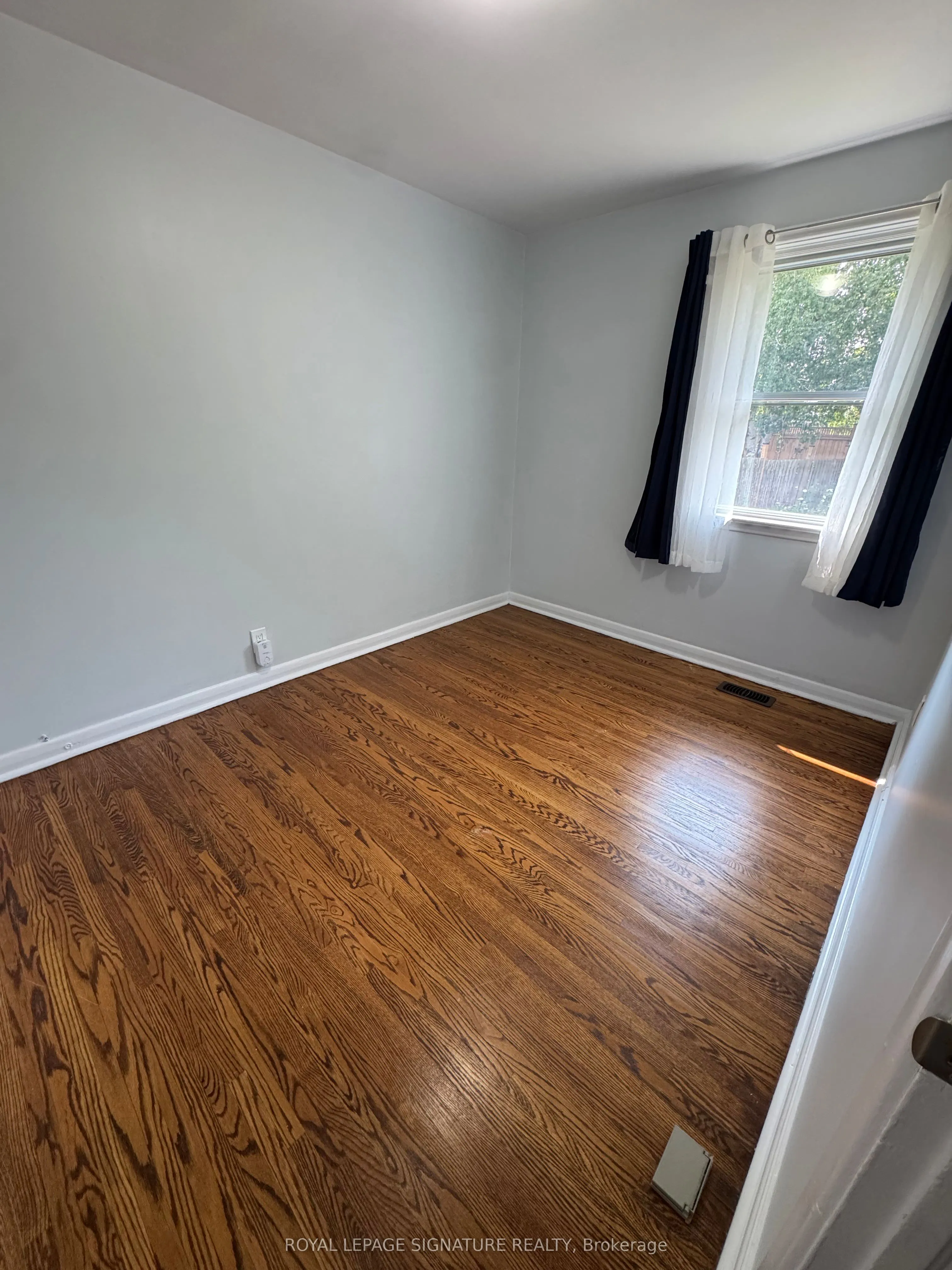 1292 Scugog Avenue