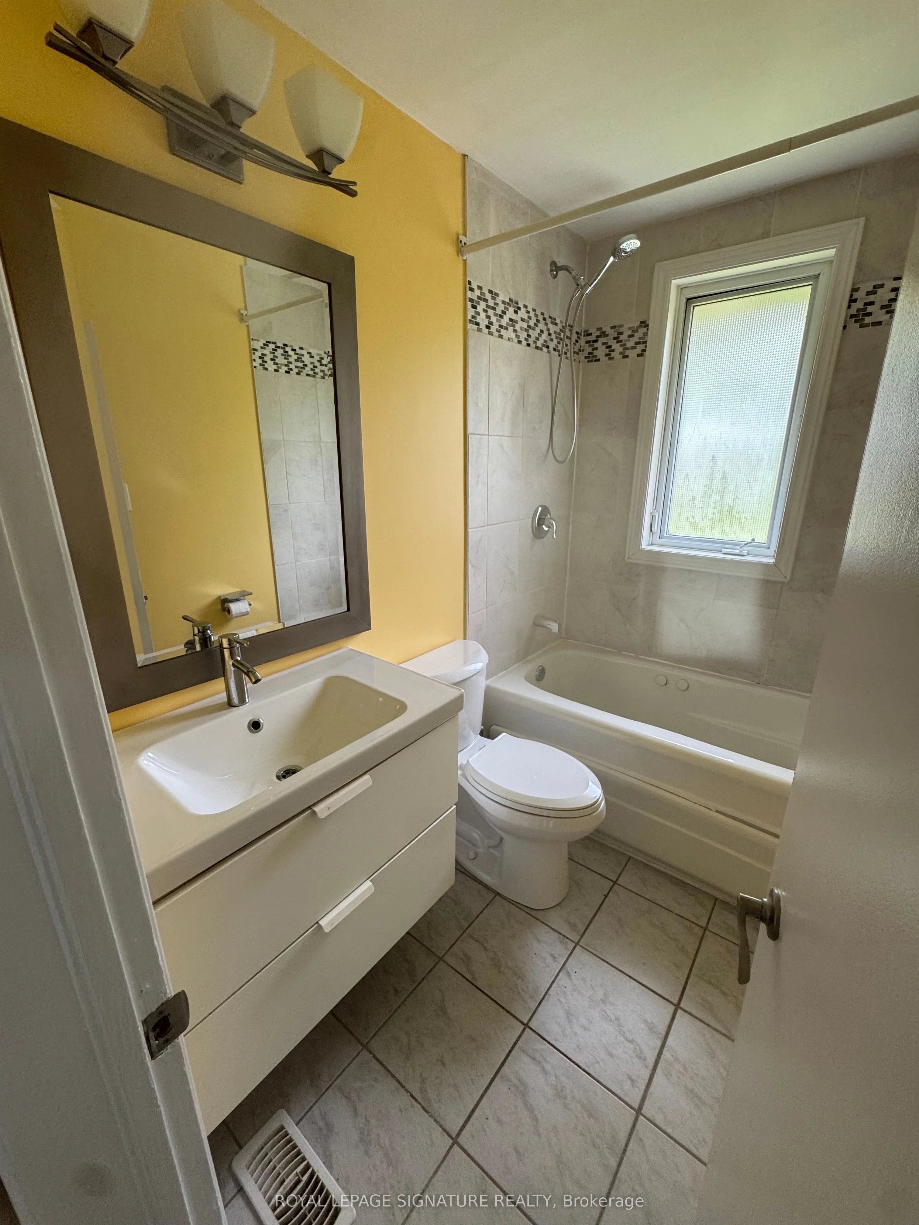1292 Scugog Avenue