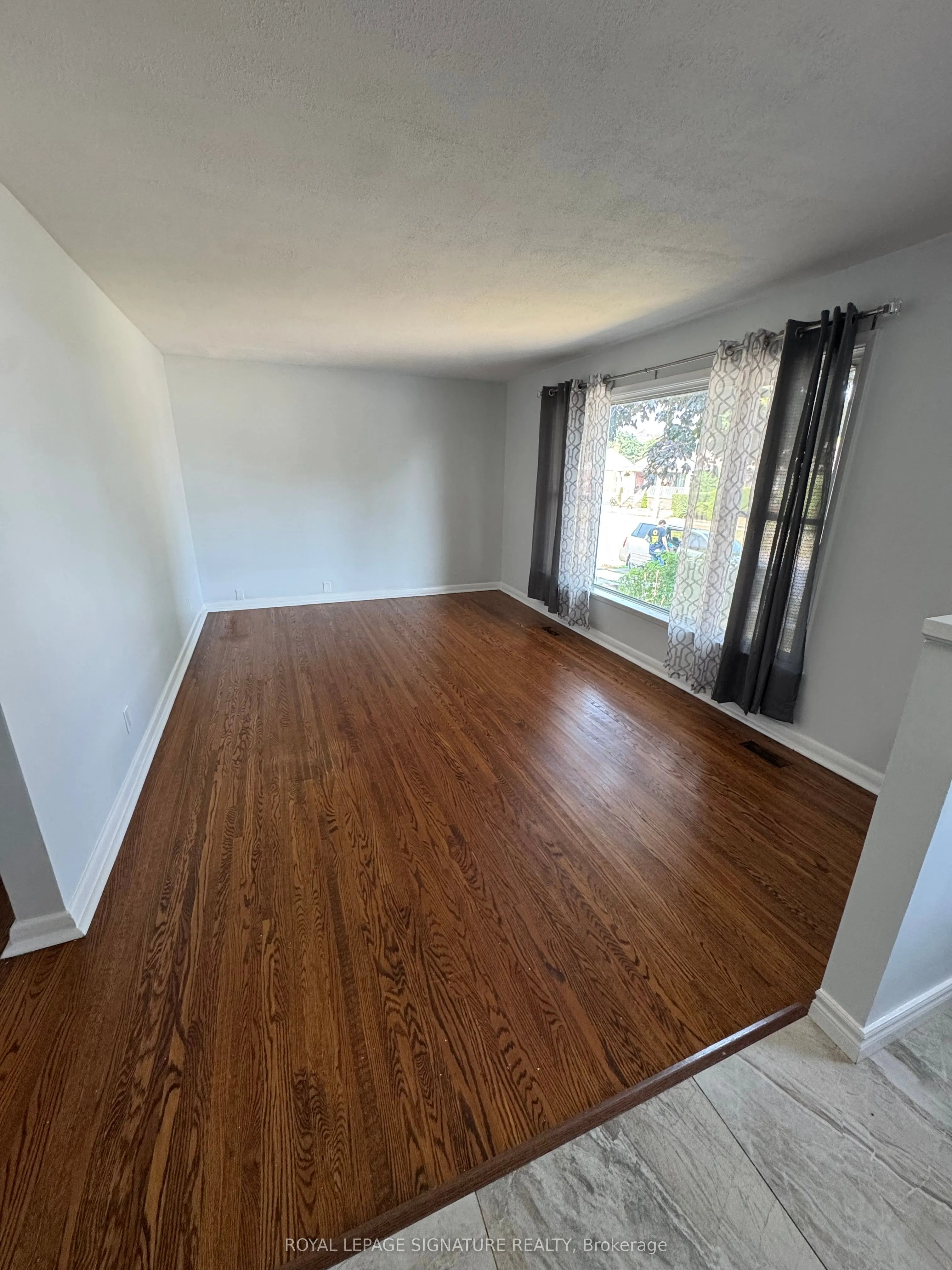 1292 Scugog Avenue