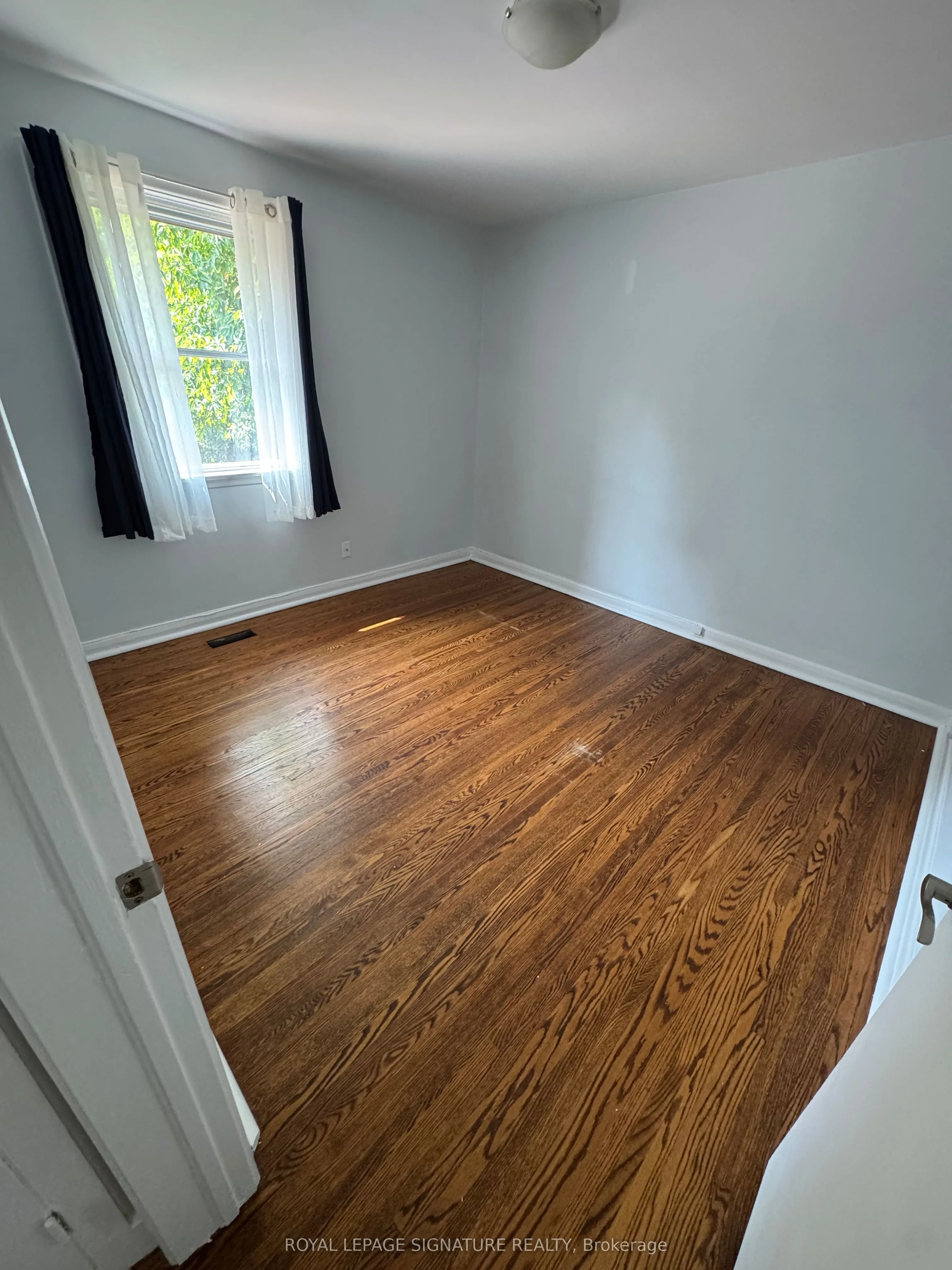 1292 Scugog Avenue