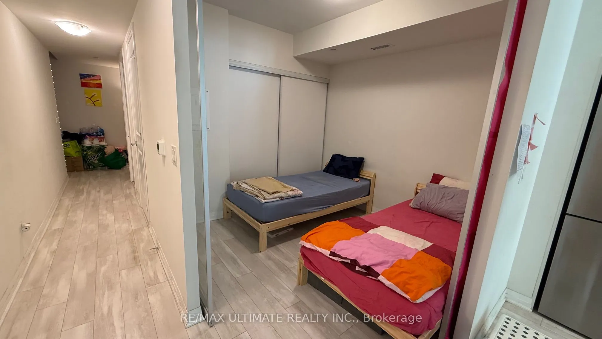 1630 Queen Street E, #301