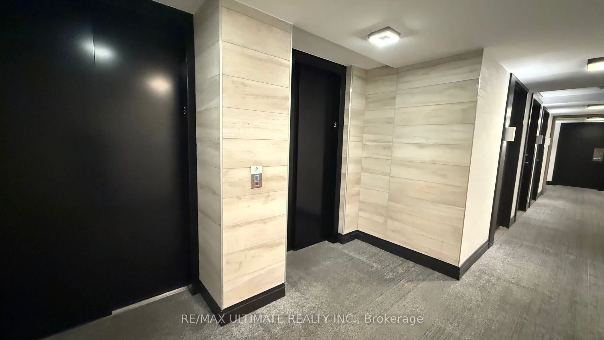 1630 Queen Street E, #301