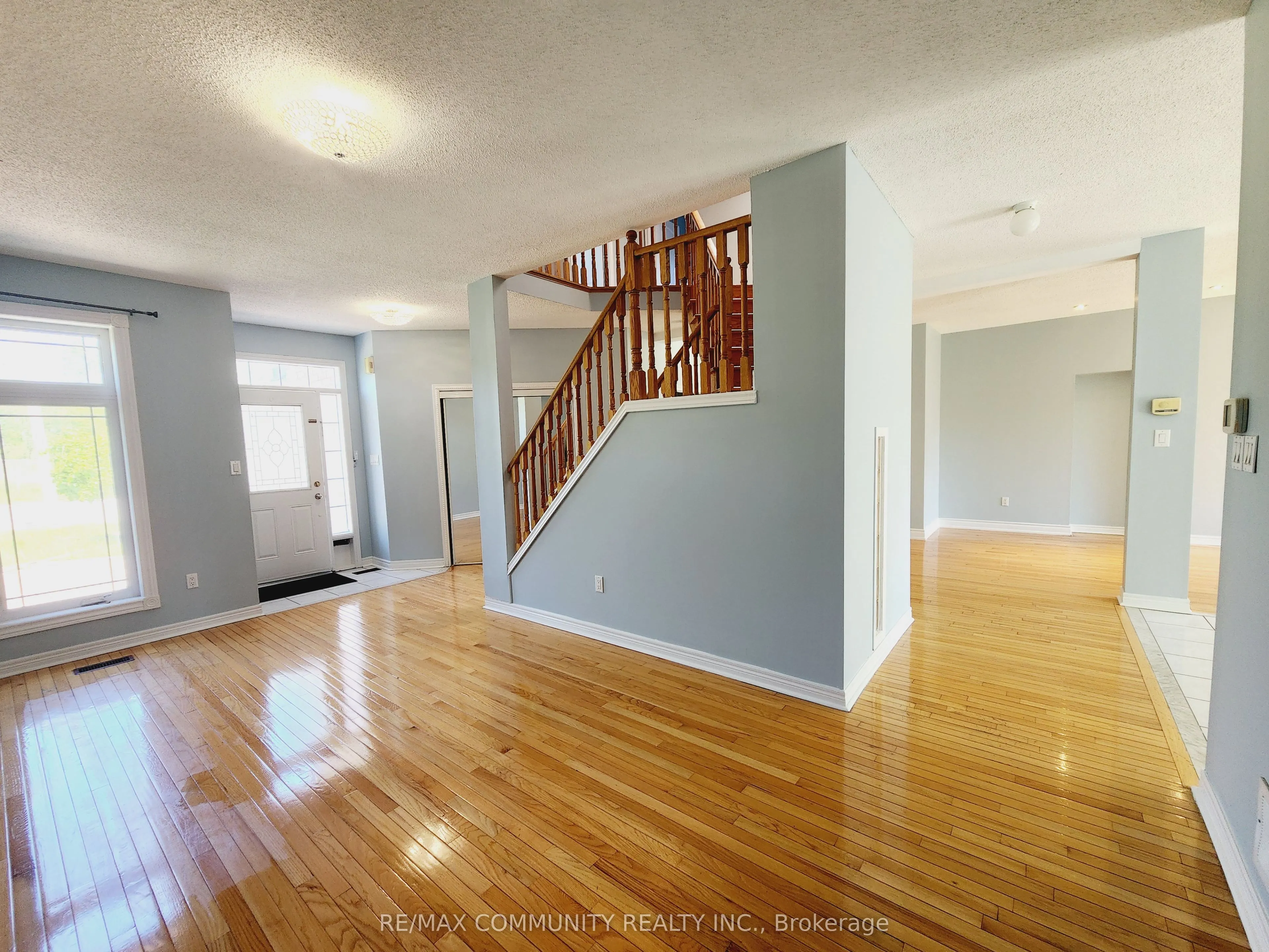61 Chartway Boulevard, #Main