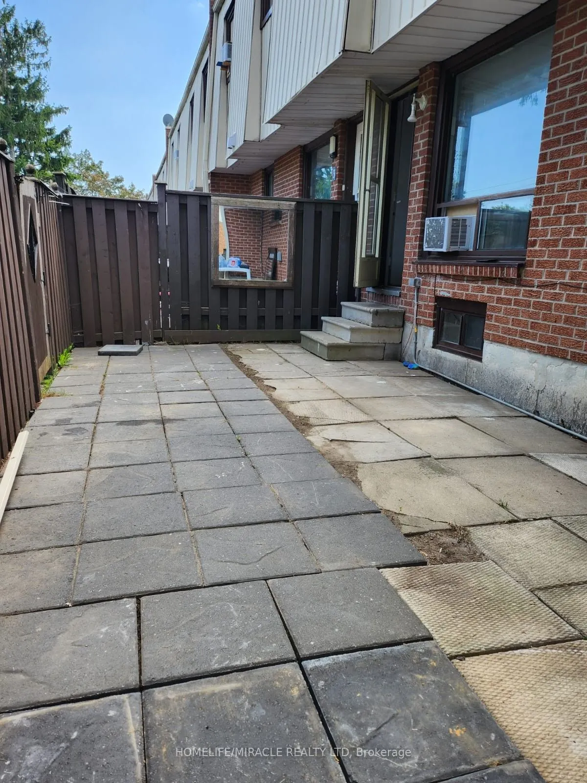 1100 Oxford Street, #2