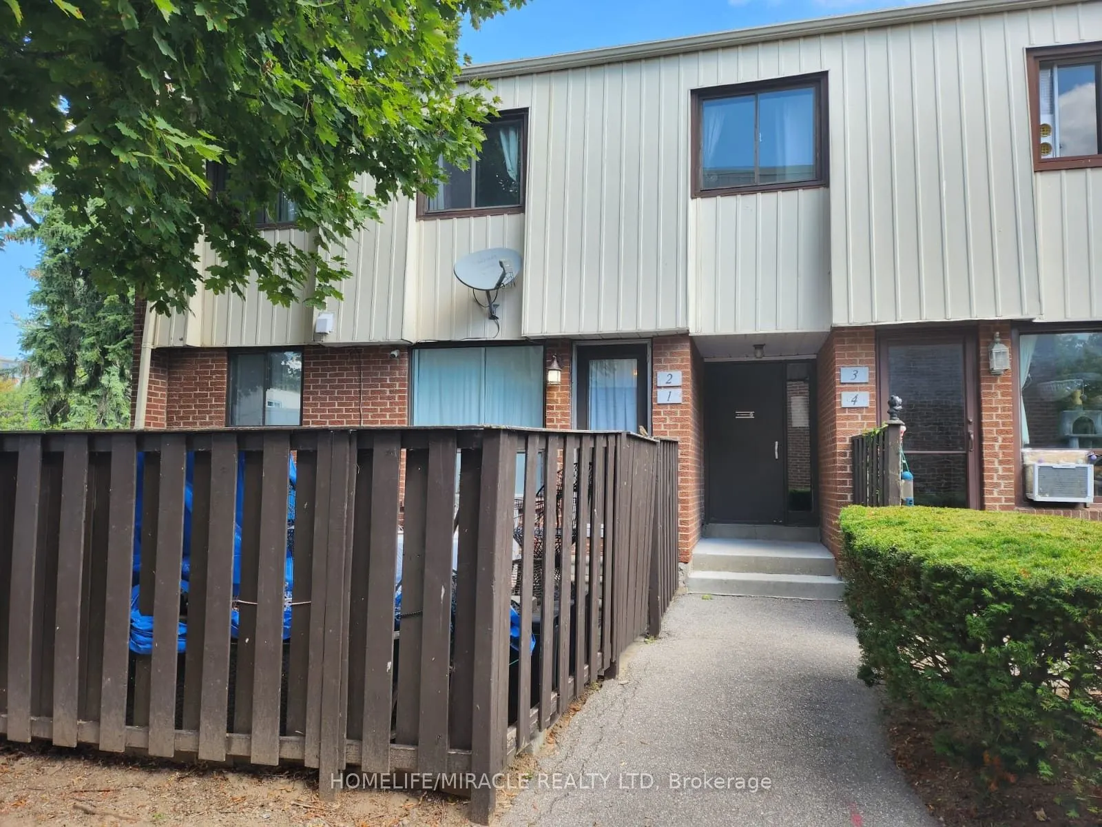 1100 Oxford Street, #2