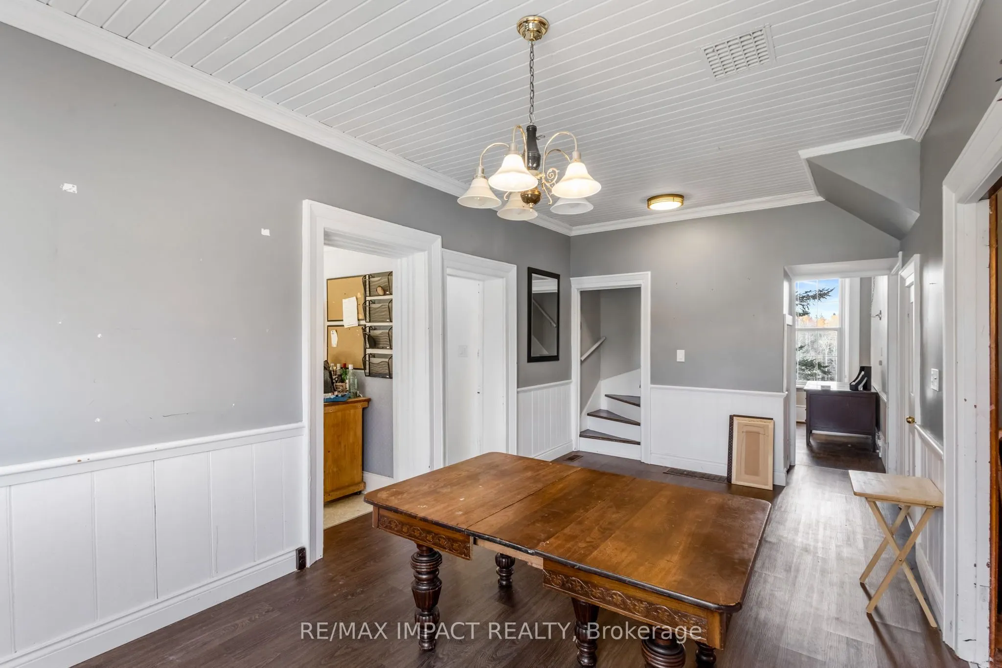 1933 Concession Rd 6 Road