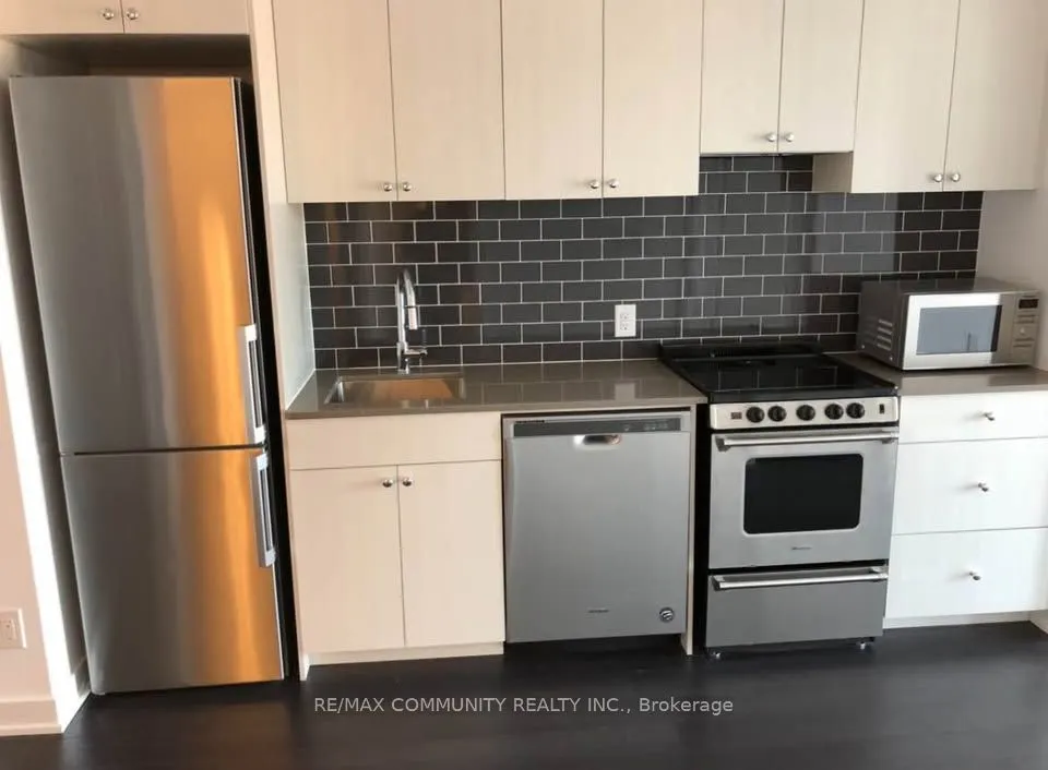 2799 Kingston Road, #521