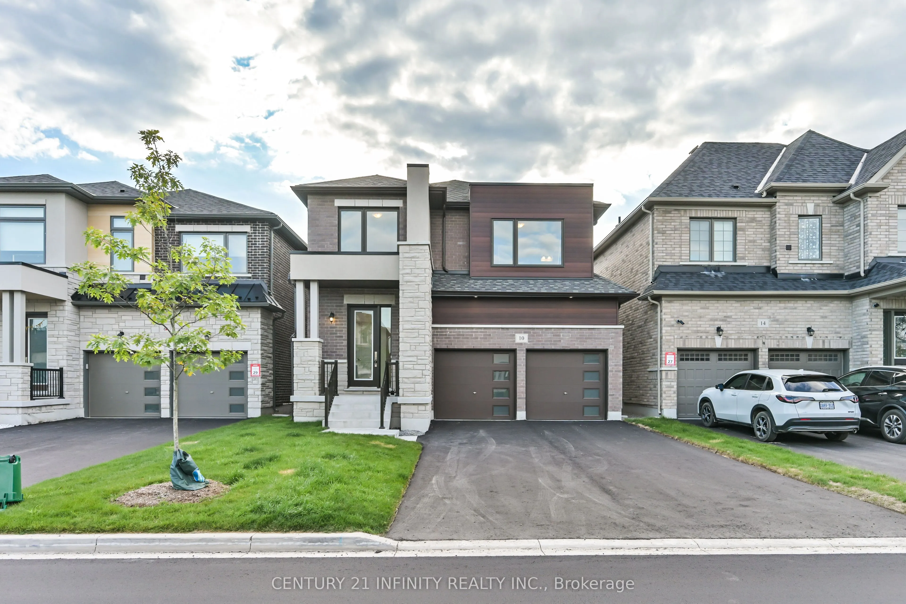 10 Hoad Street