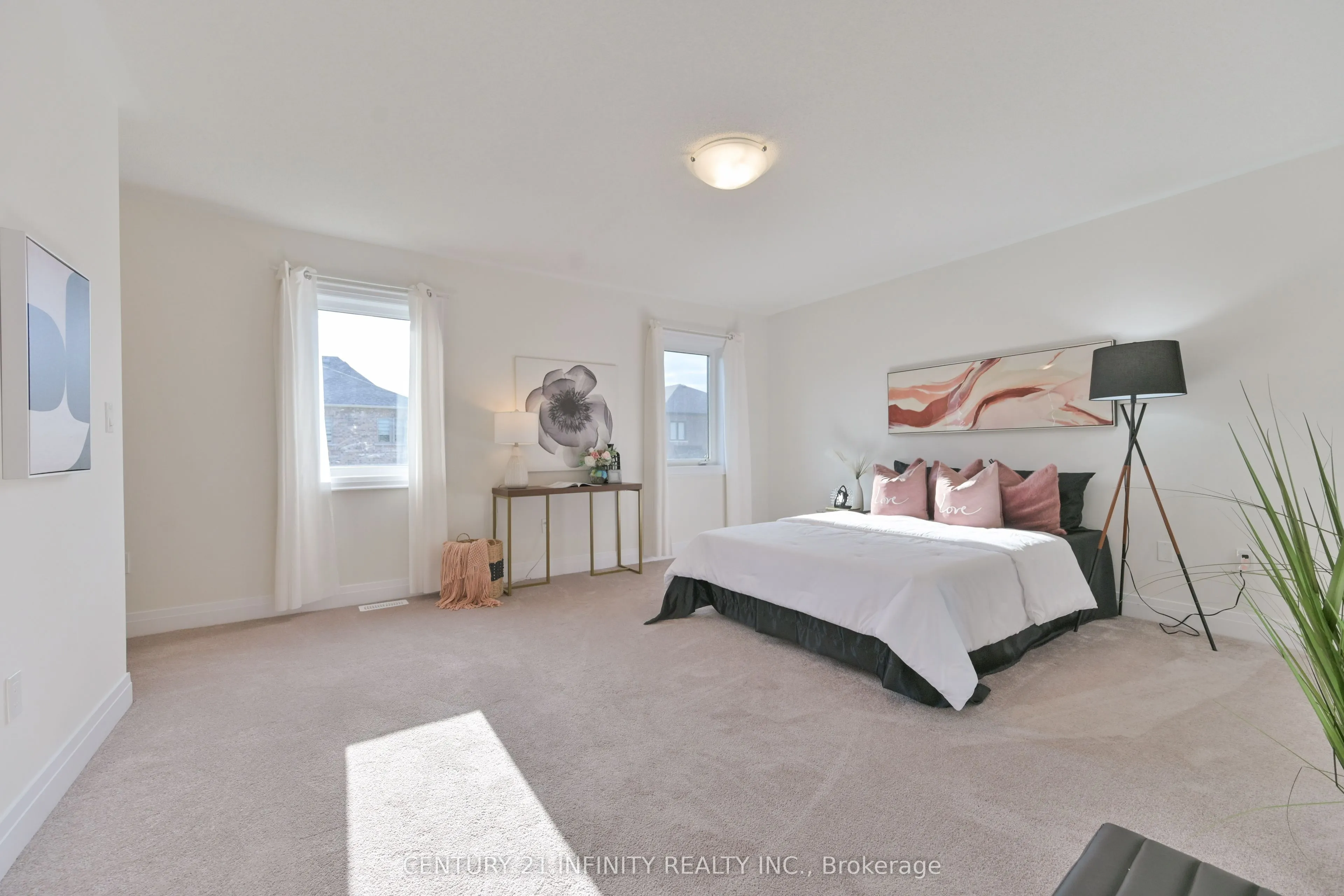 10 Hoad Street