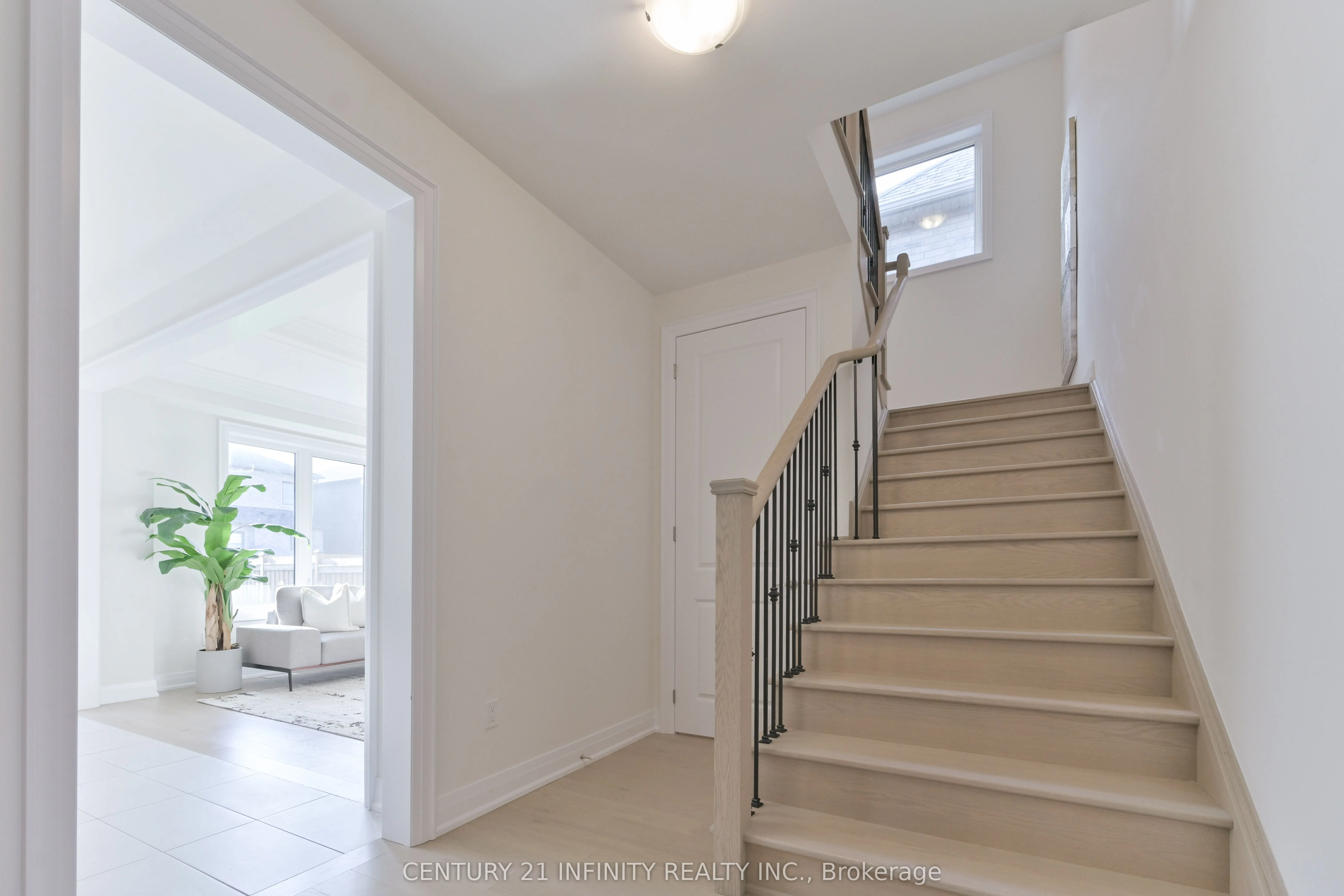 10 Hoad Street