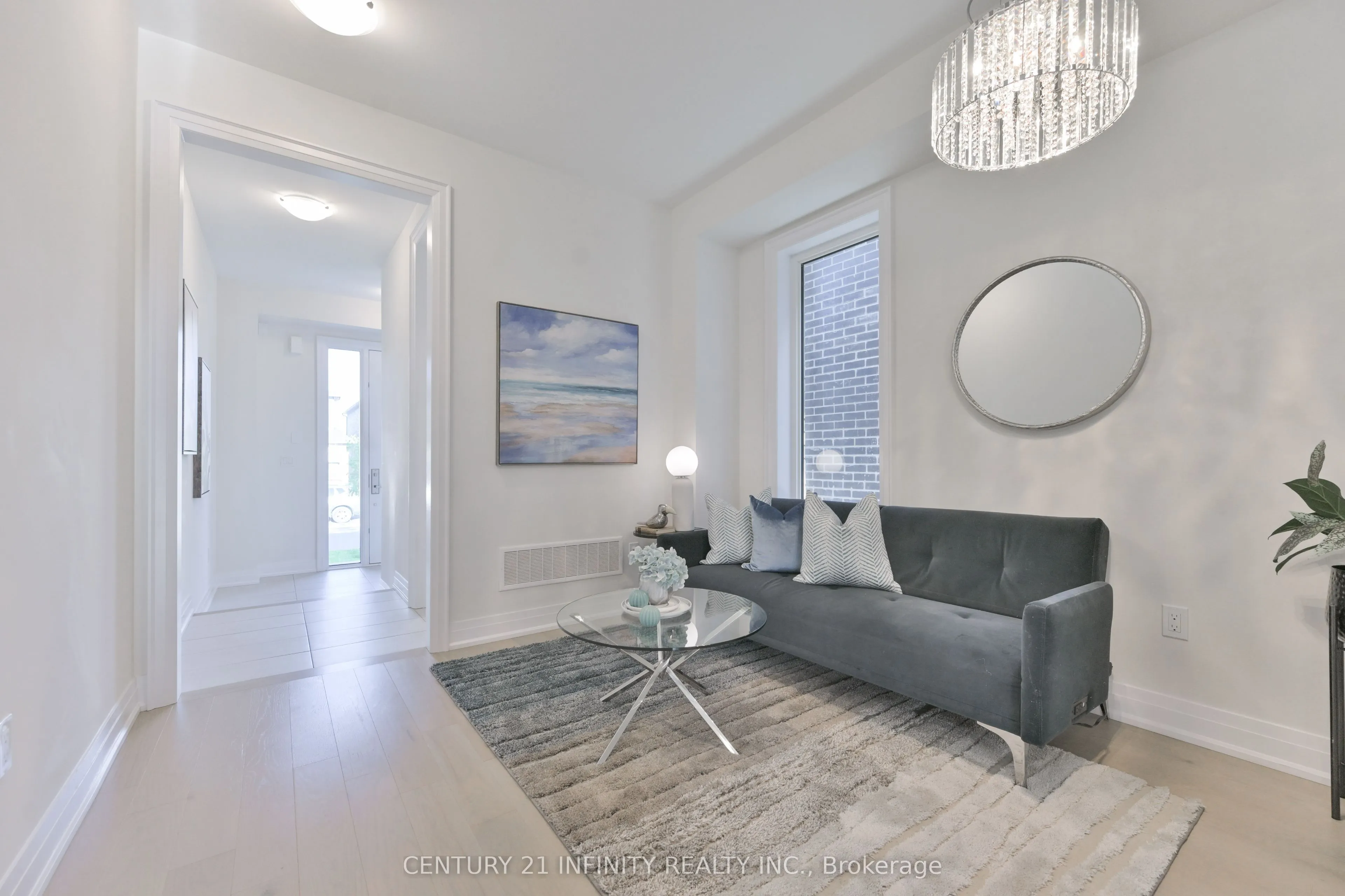 10 Hoad Street