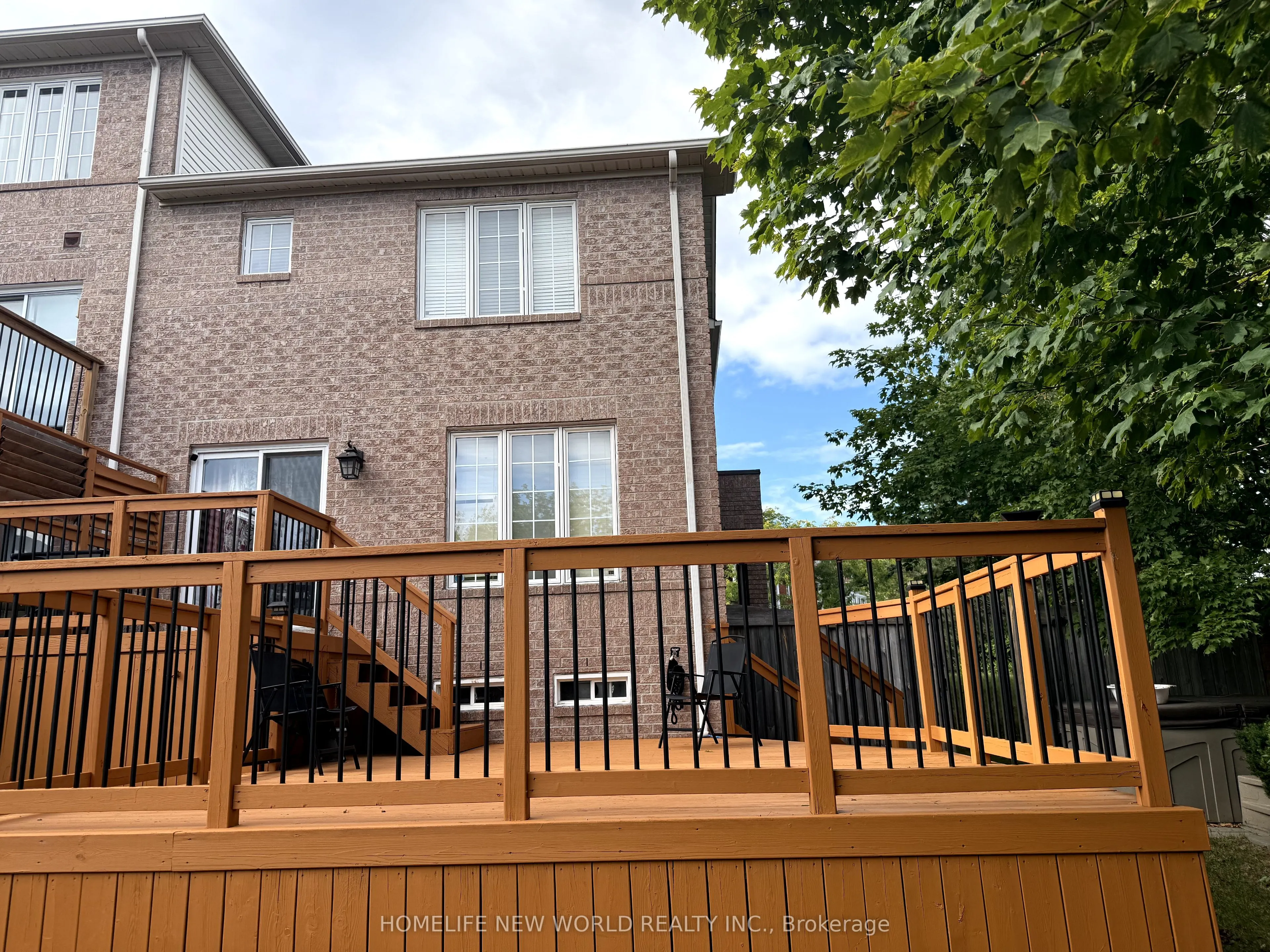 13 Tasker Crescent