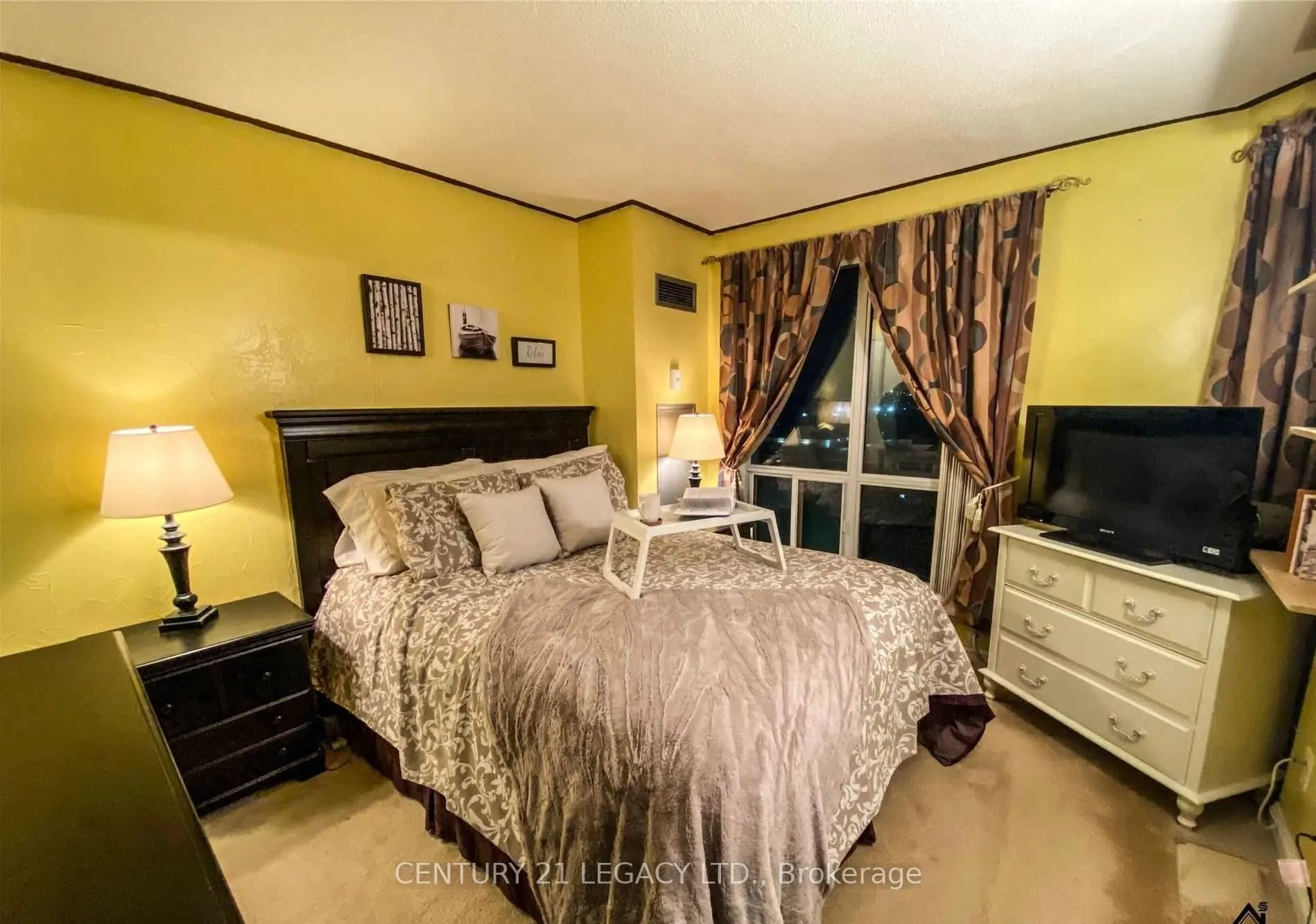 18 Lee Centre Drive, #802