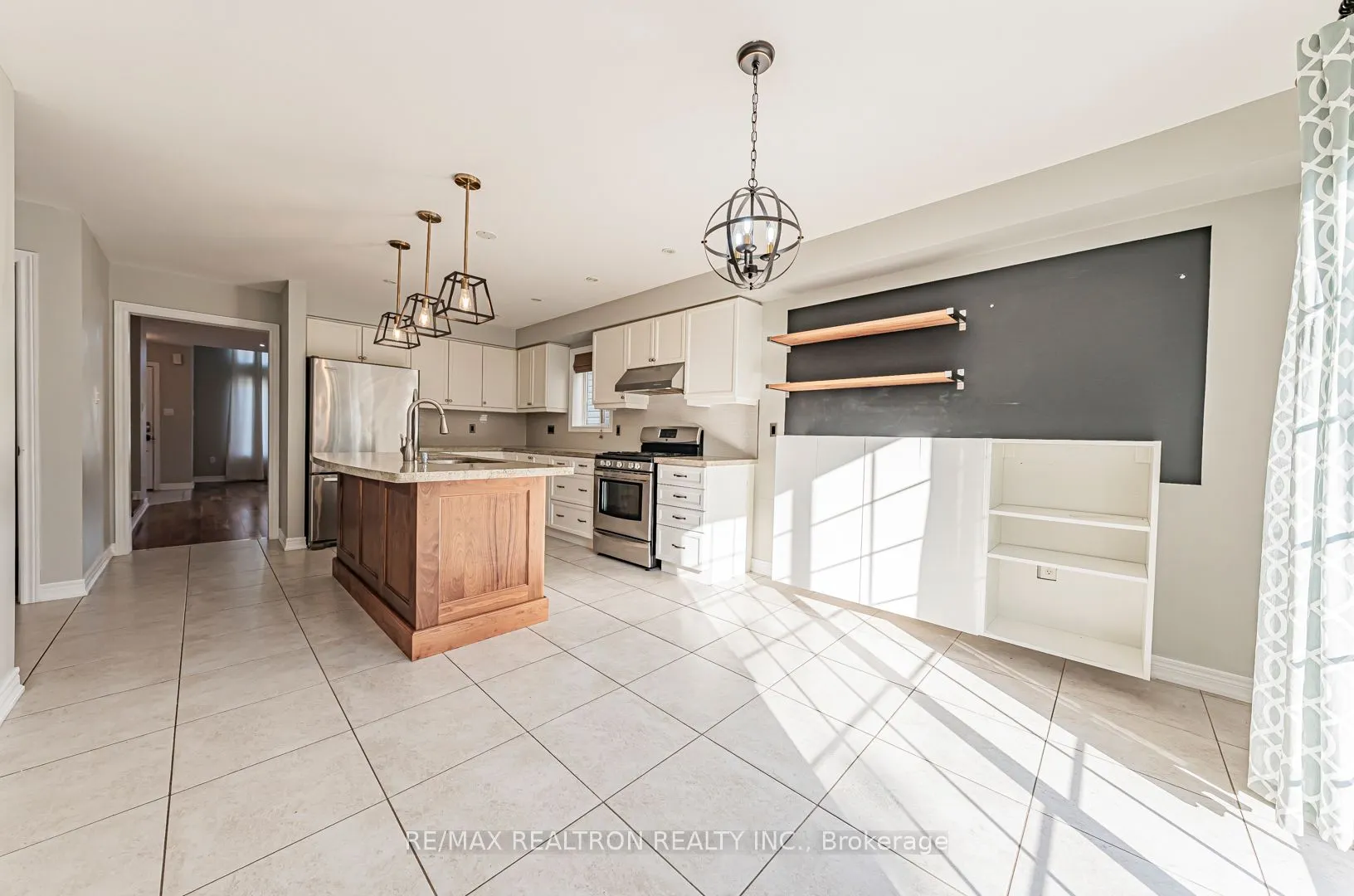 44 Moynahan Crescent, #Main