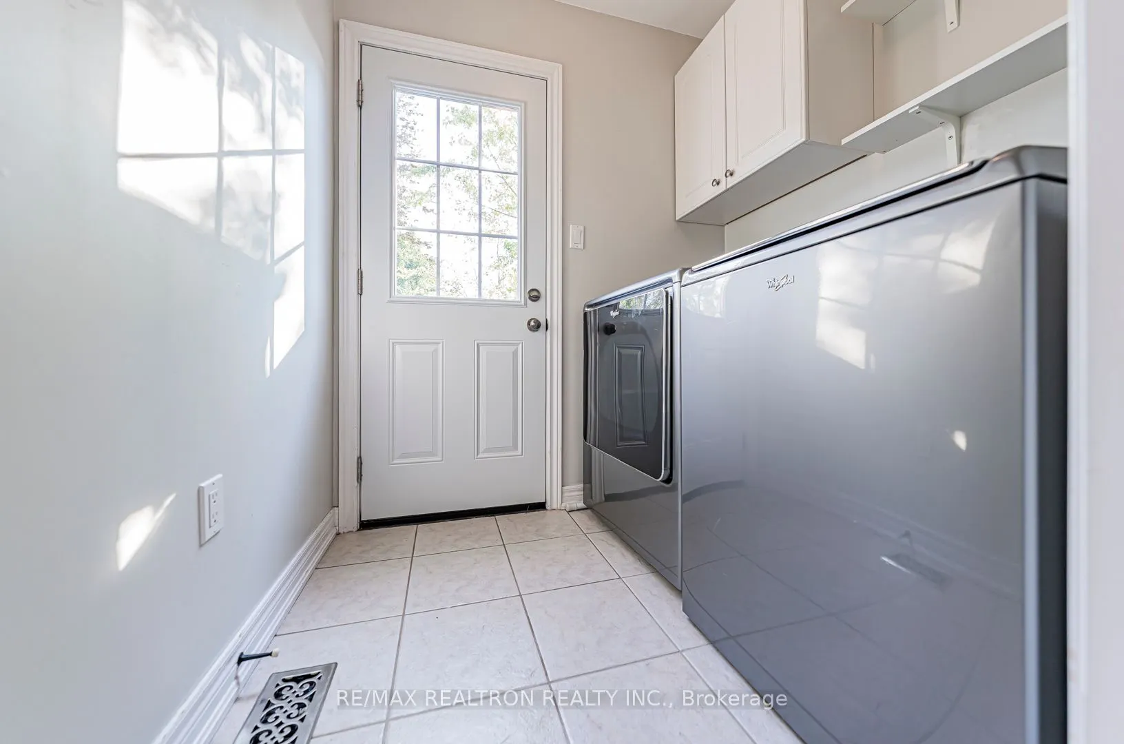 44 Moynahan Crescent, #Main