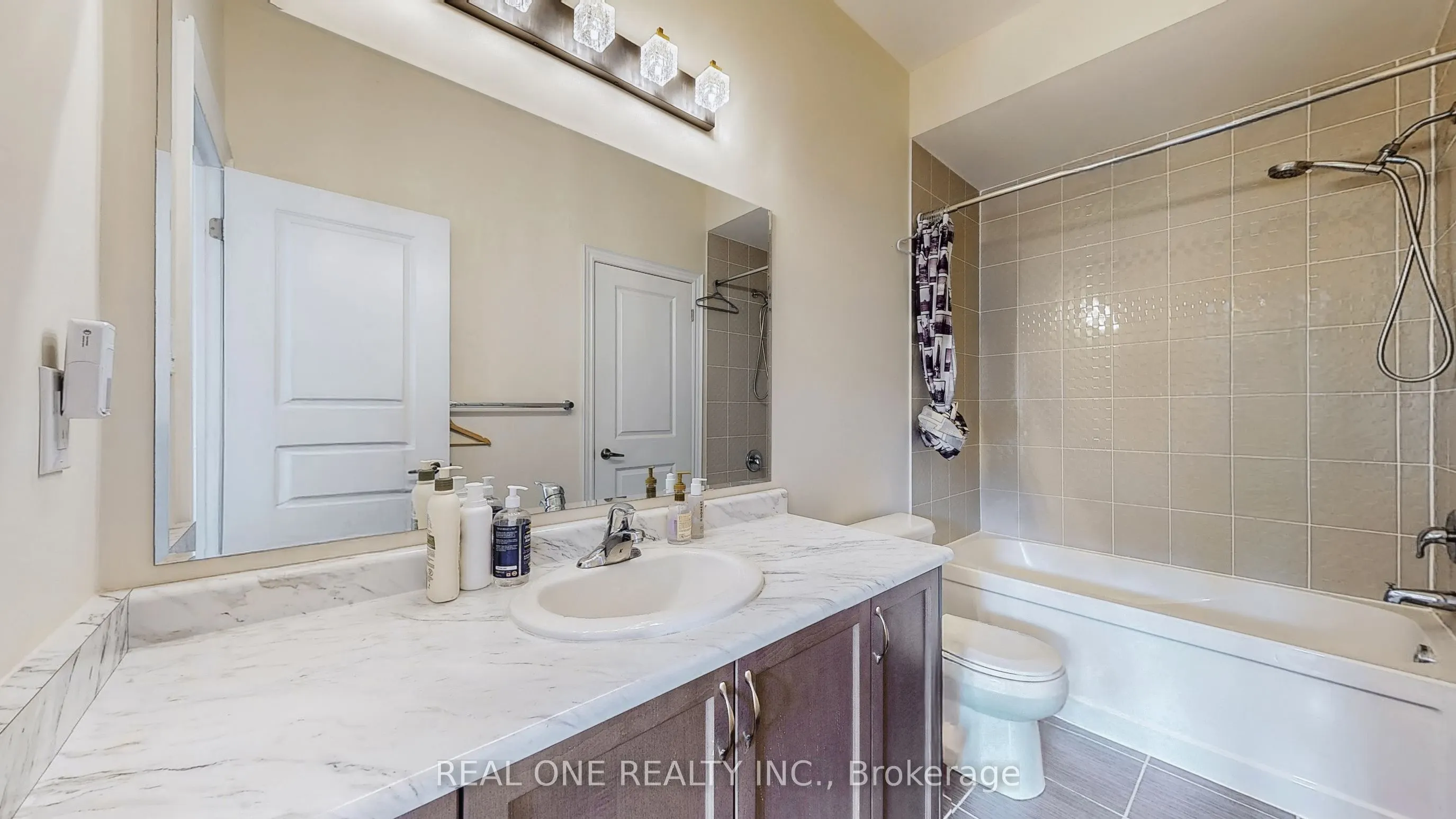 1815 Fairport Road, #6