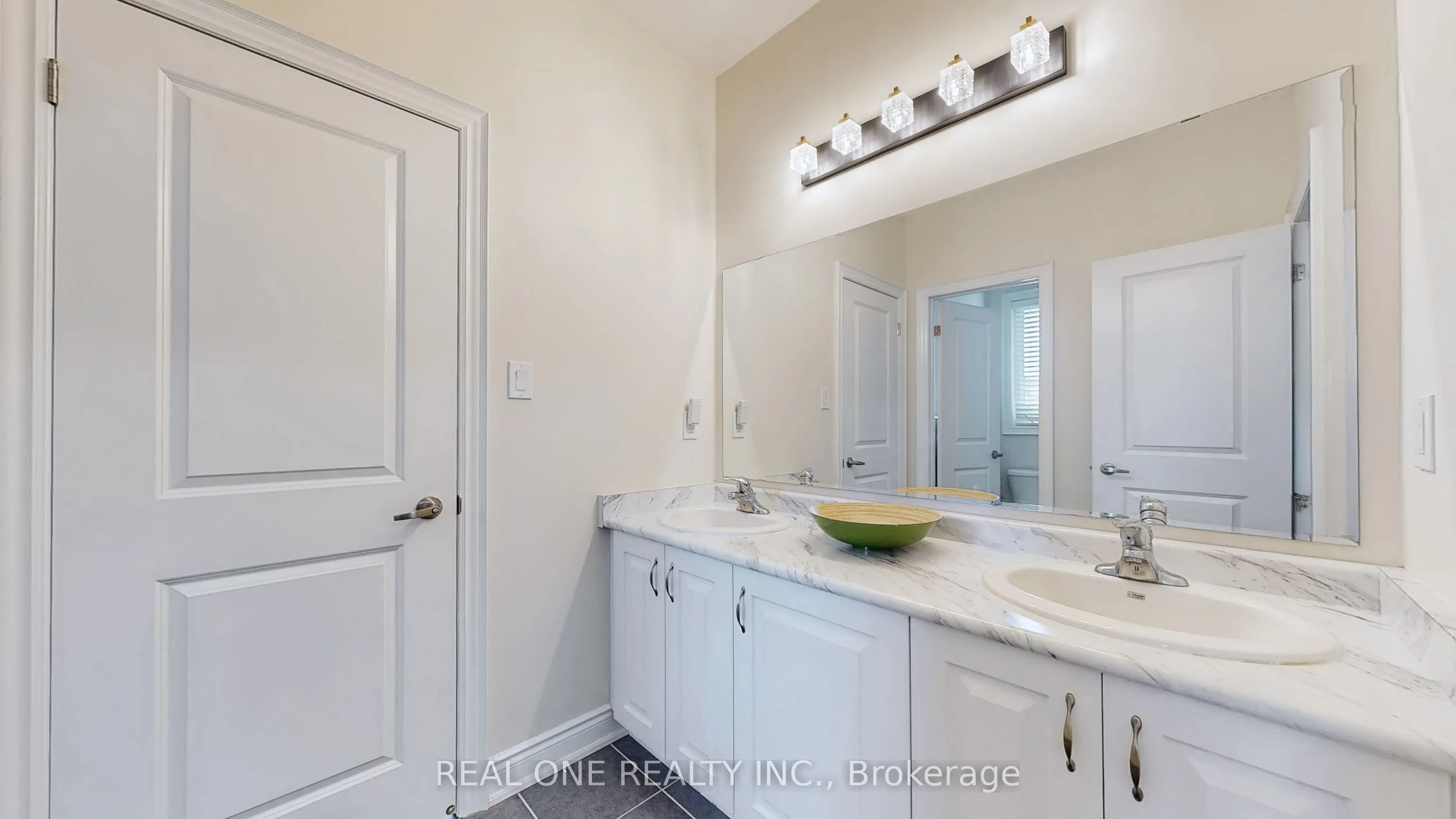 1815 Fairport Road, #6