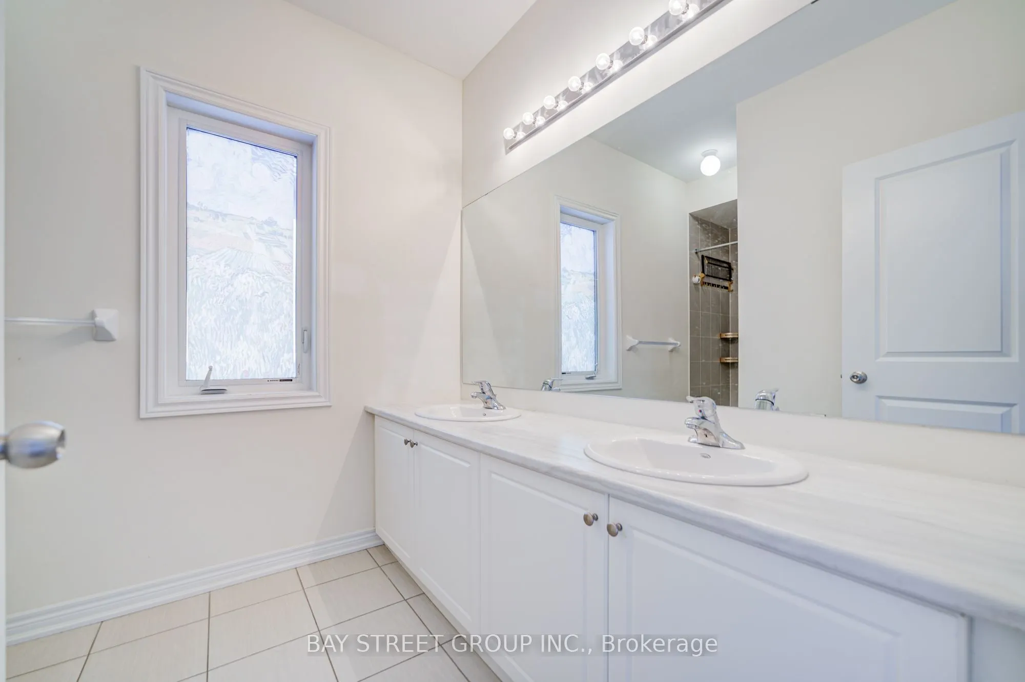 2643 Delphinium Trail