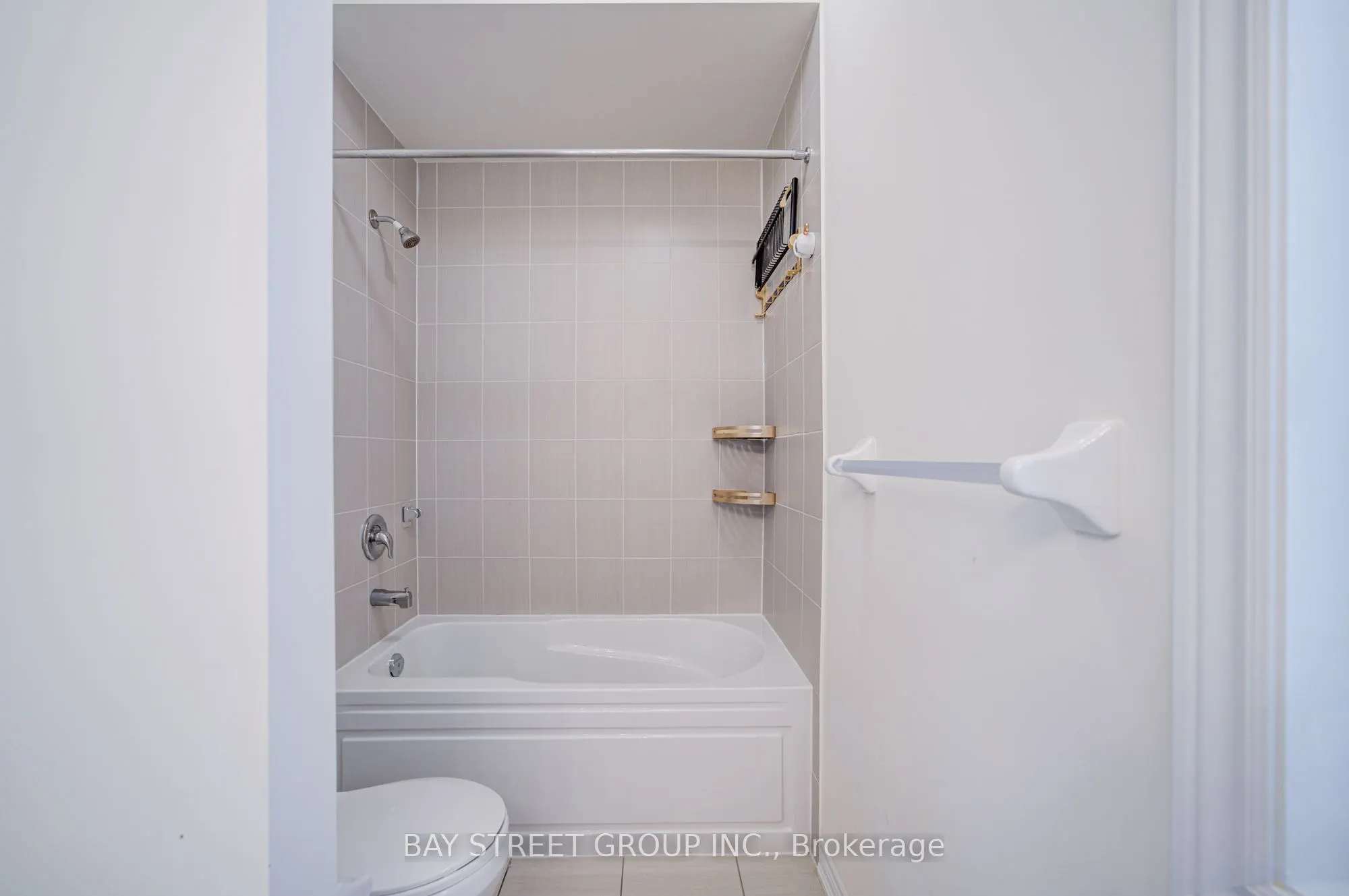 2643 Delphinium Trail