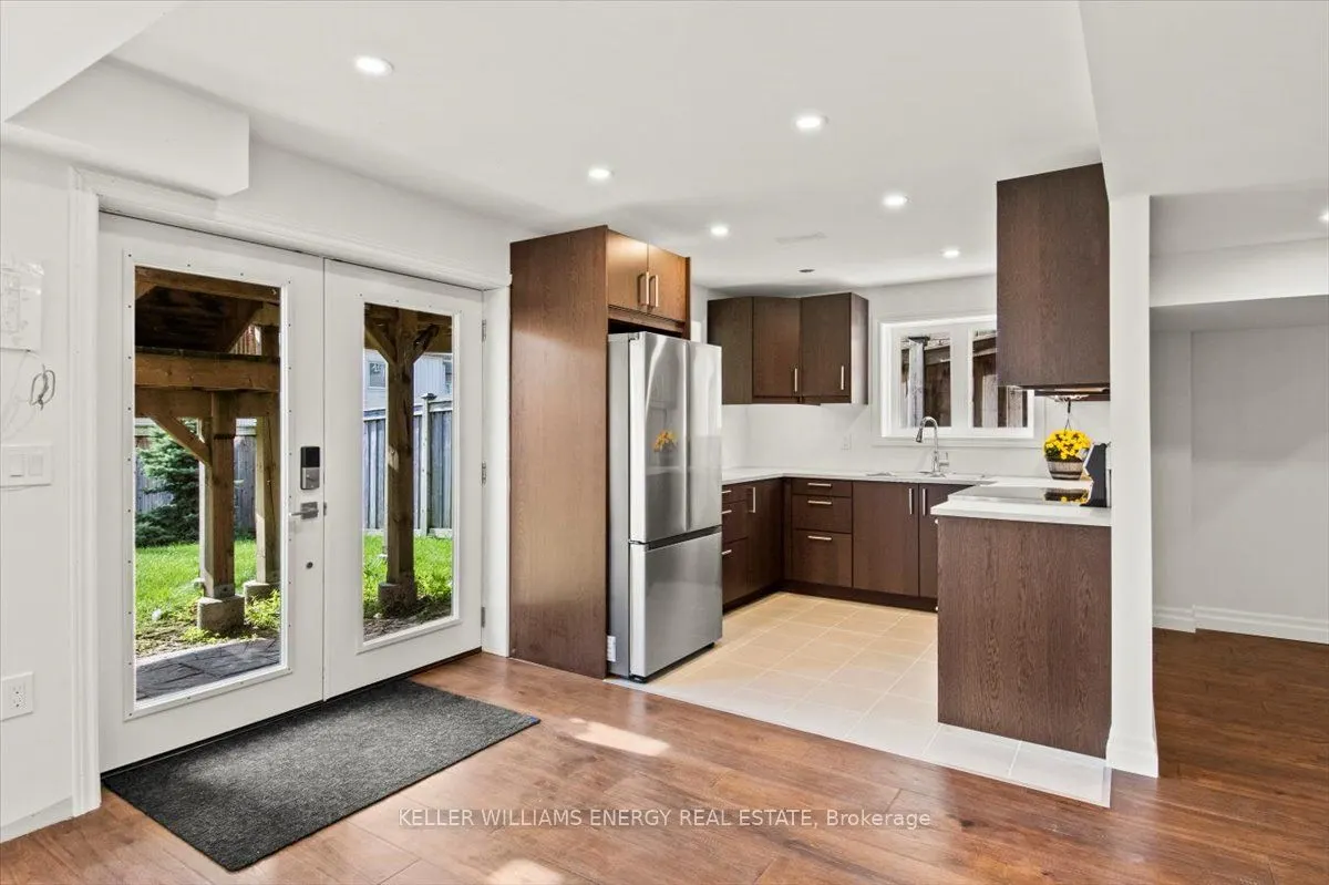 213 Glenabbey Drive