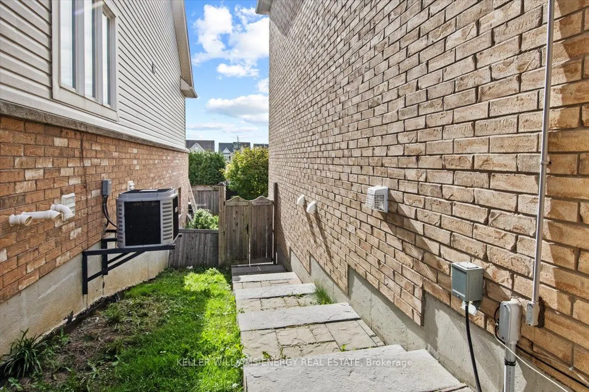 213 Glenabbey Drive