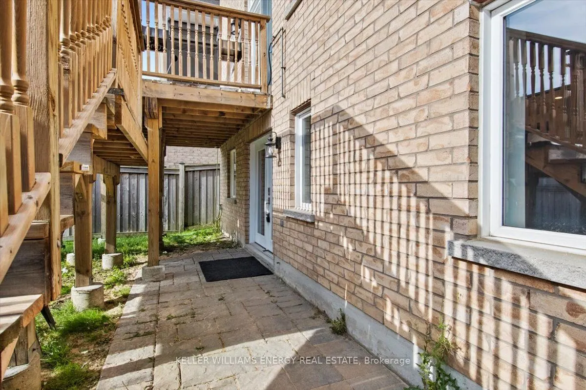 213 Glenabbey Drive
