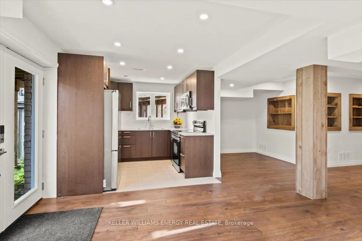 213 Glenabbey Drive